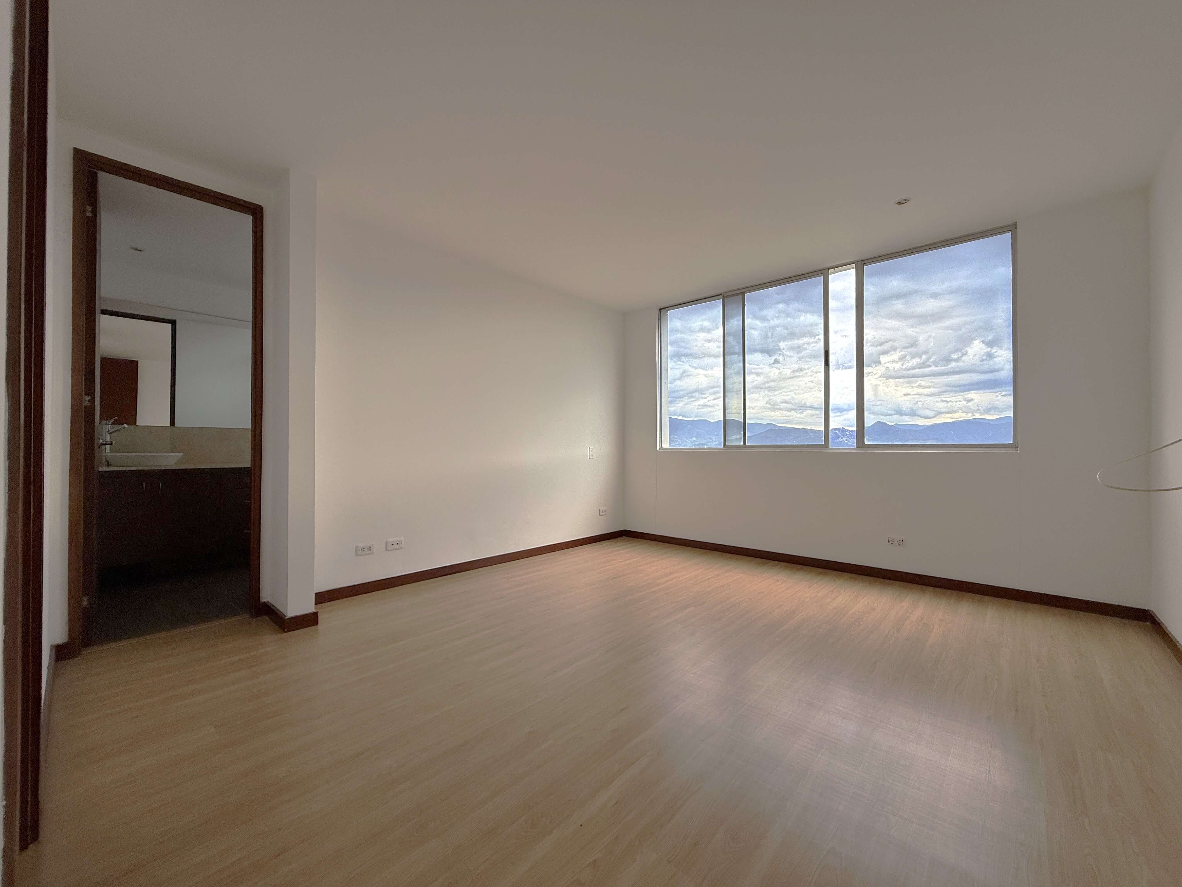 Apartamento En Arriendo La Calera El Poblado Medellín