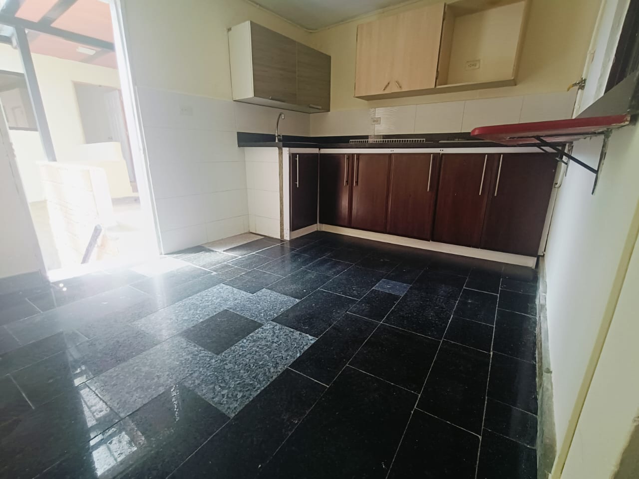 Casa En Venta En Castilla Medellín