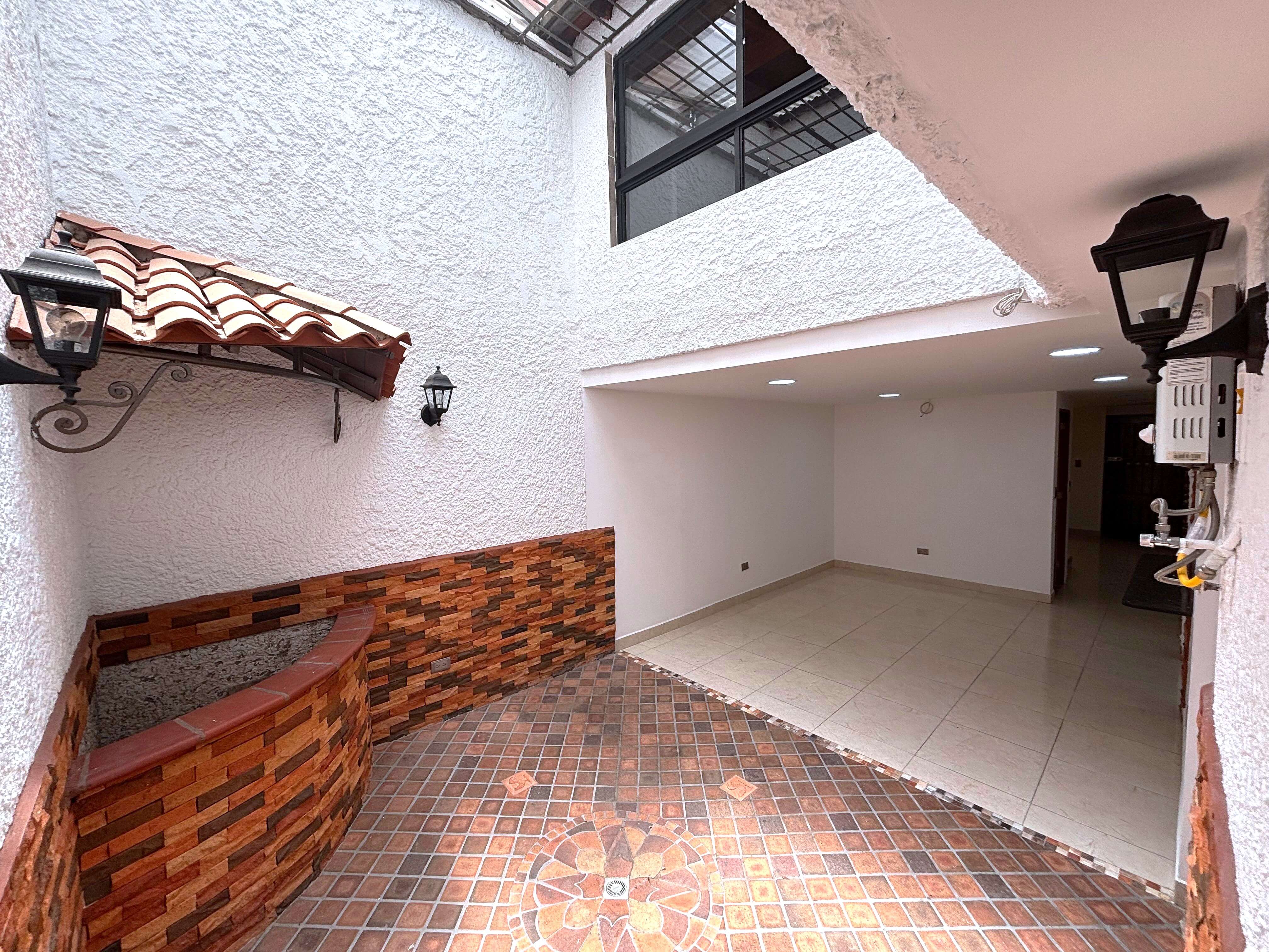 Casa Unifamiliar En Venta Belén Aliadas Medellín