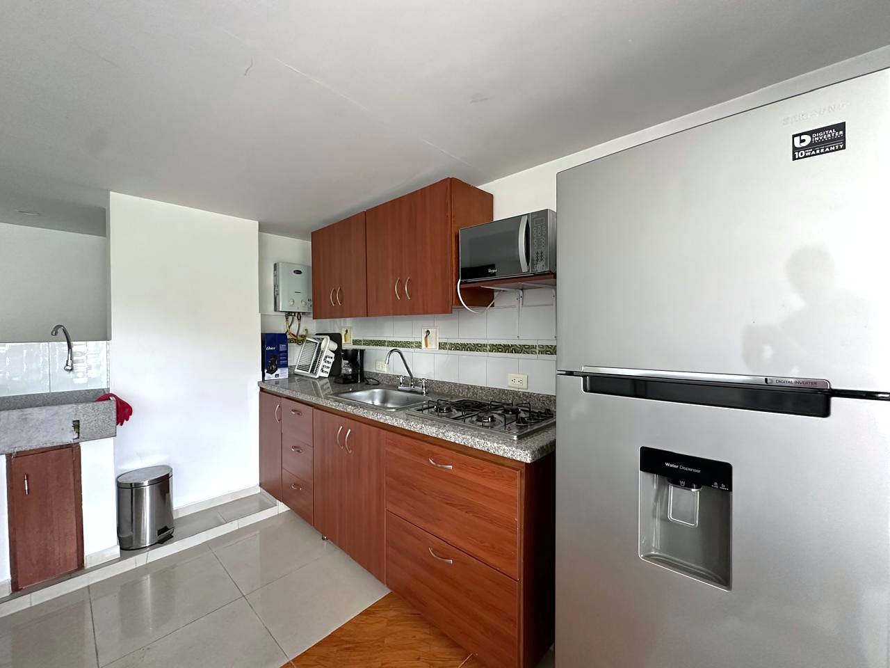 Apartaestudio En Arriendo La Castellana Medellín