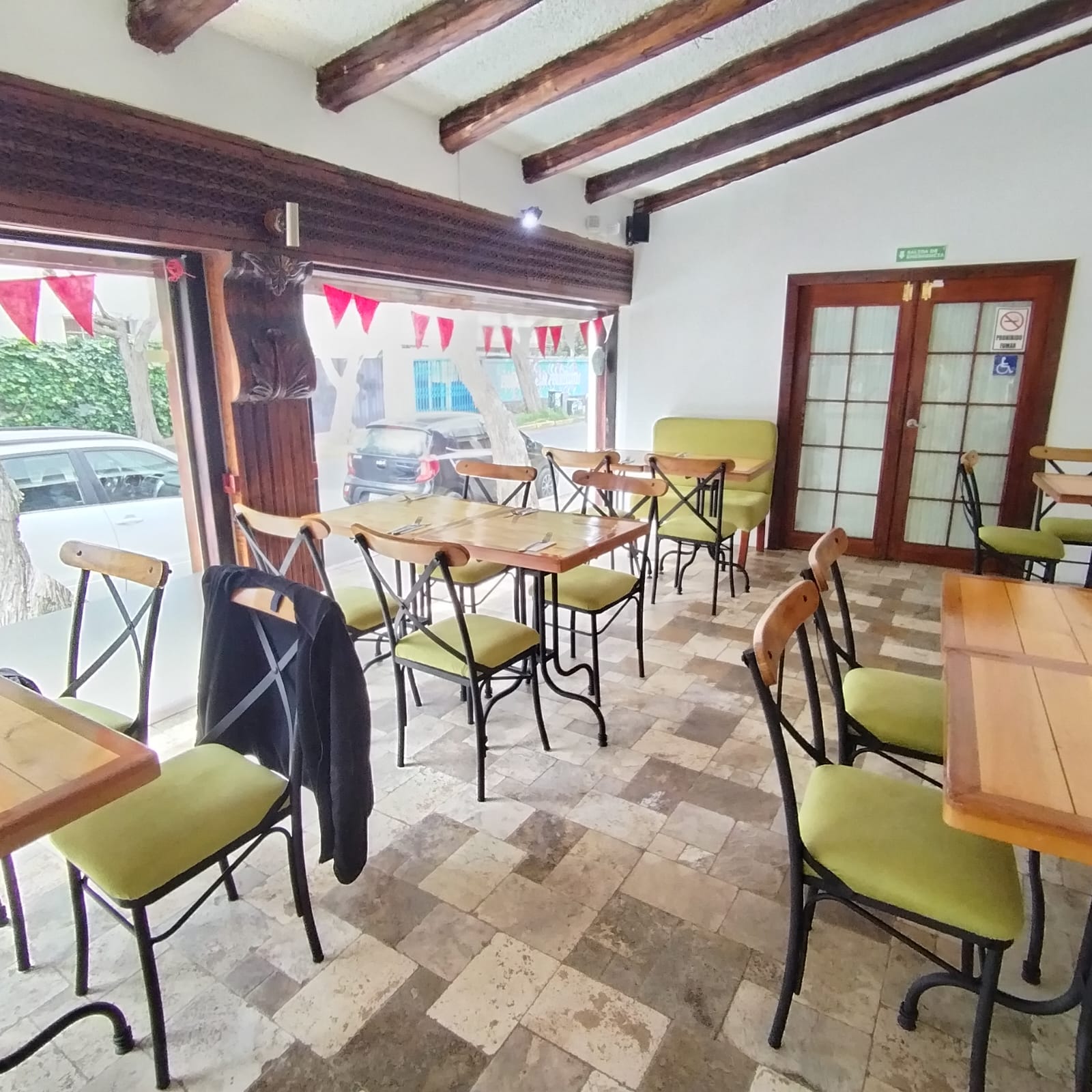 La Colón, De Oportunidad Casa Rentera en Venta, 580m2