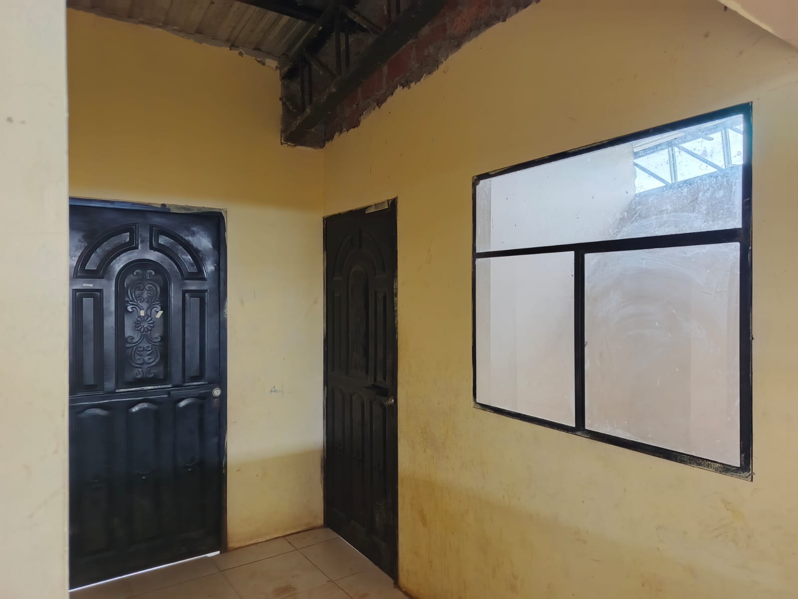 Loja, Casa en Venta, 560m2, 3 Habitaciones