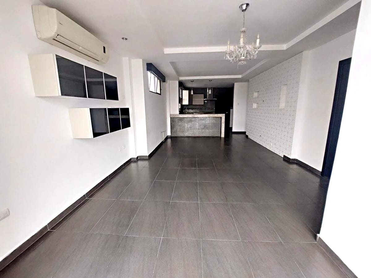 Los Ceibos, Hermoso Departamento en Venta, 182m2