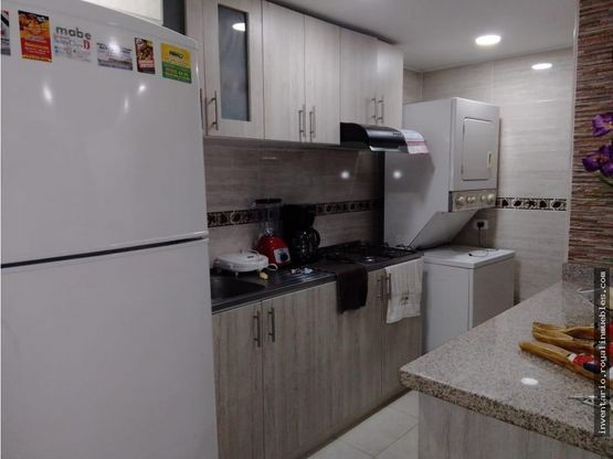 VENTA APTO URBANIZACIÓN CARMESI