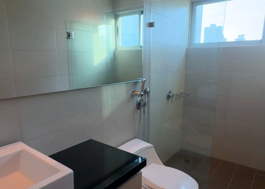 Se vende apartamento vista al mar en Costa del Este