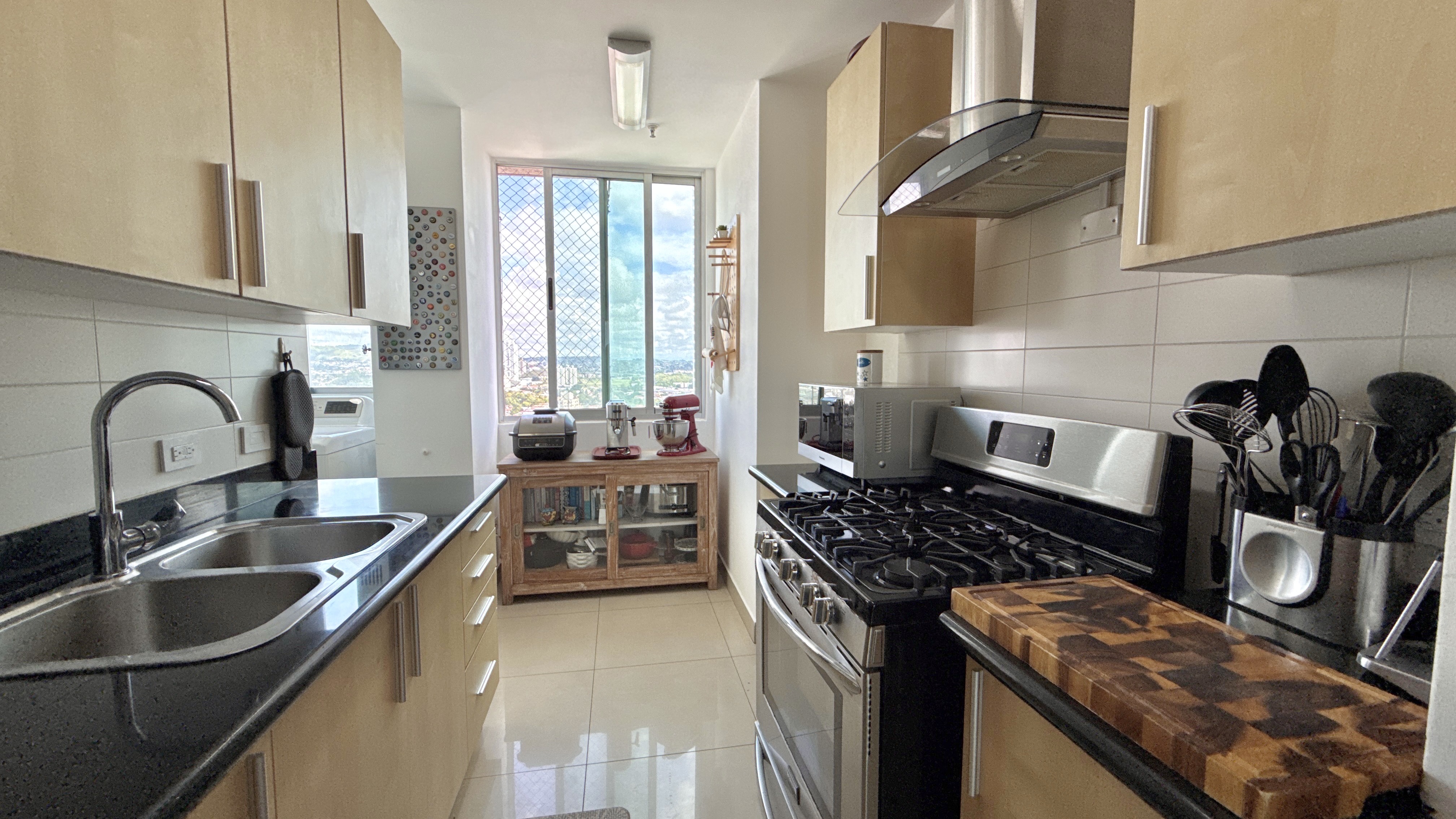 Se vende apartamento en Costa del Este vista al Mar