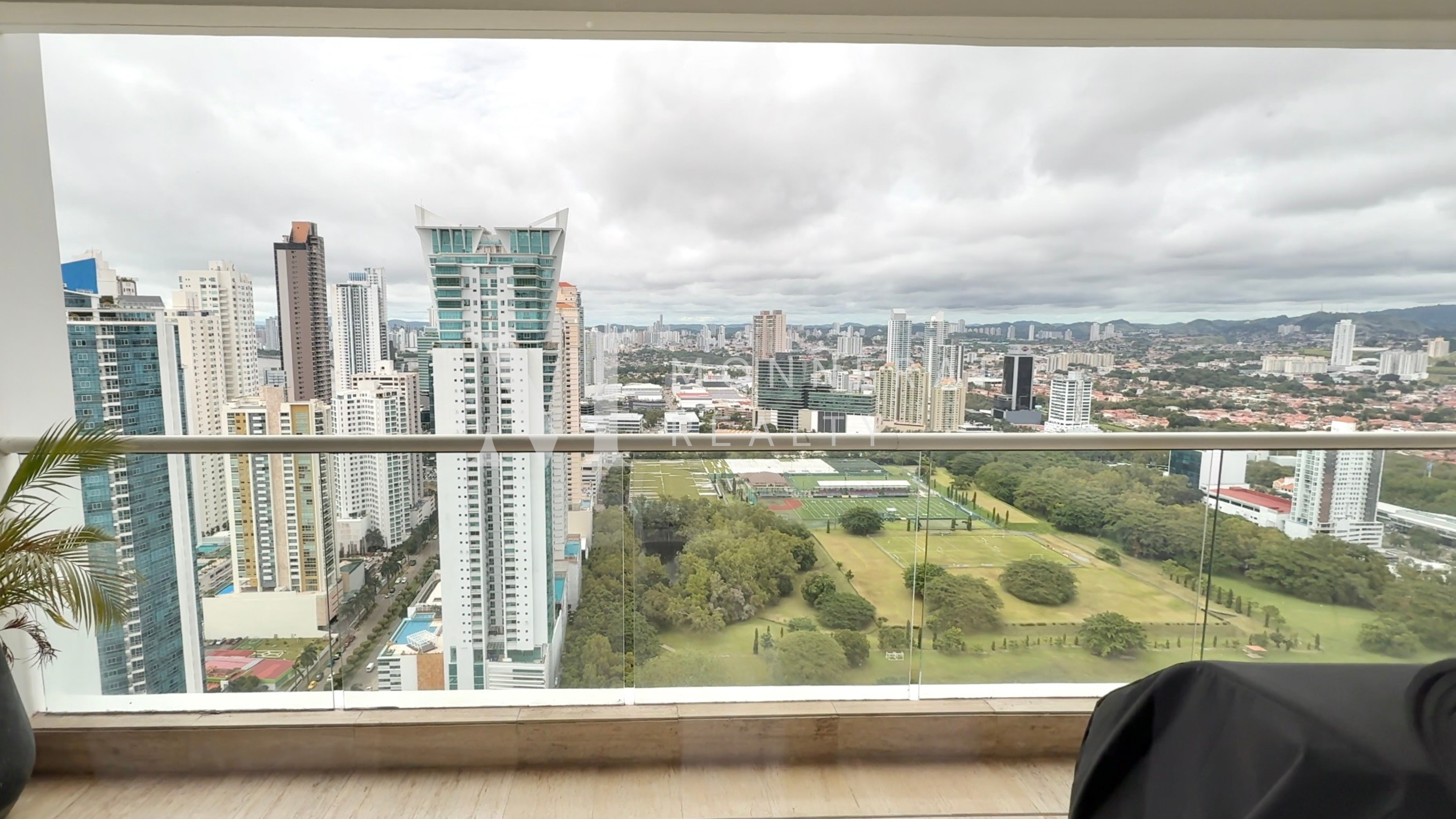Venta apartamento PH Aria