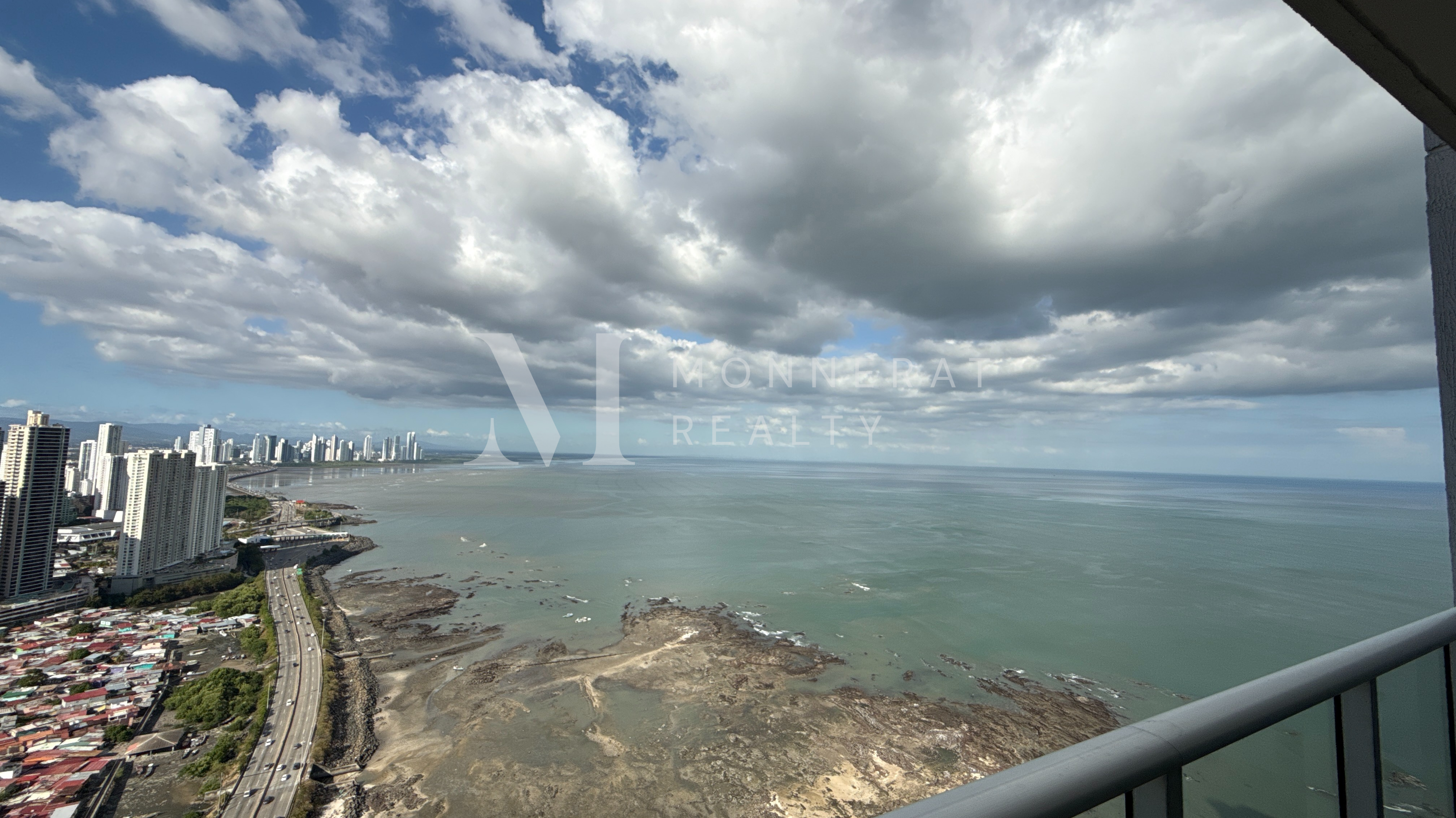 Alquiler apartamento amueblado en Punta Pacífica