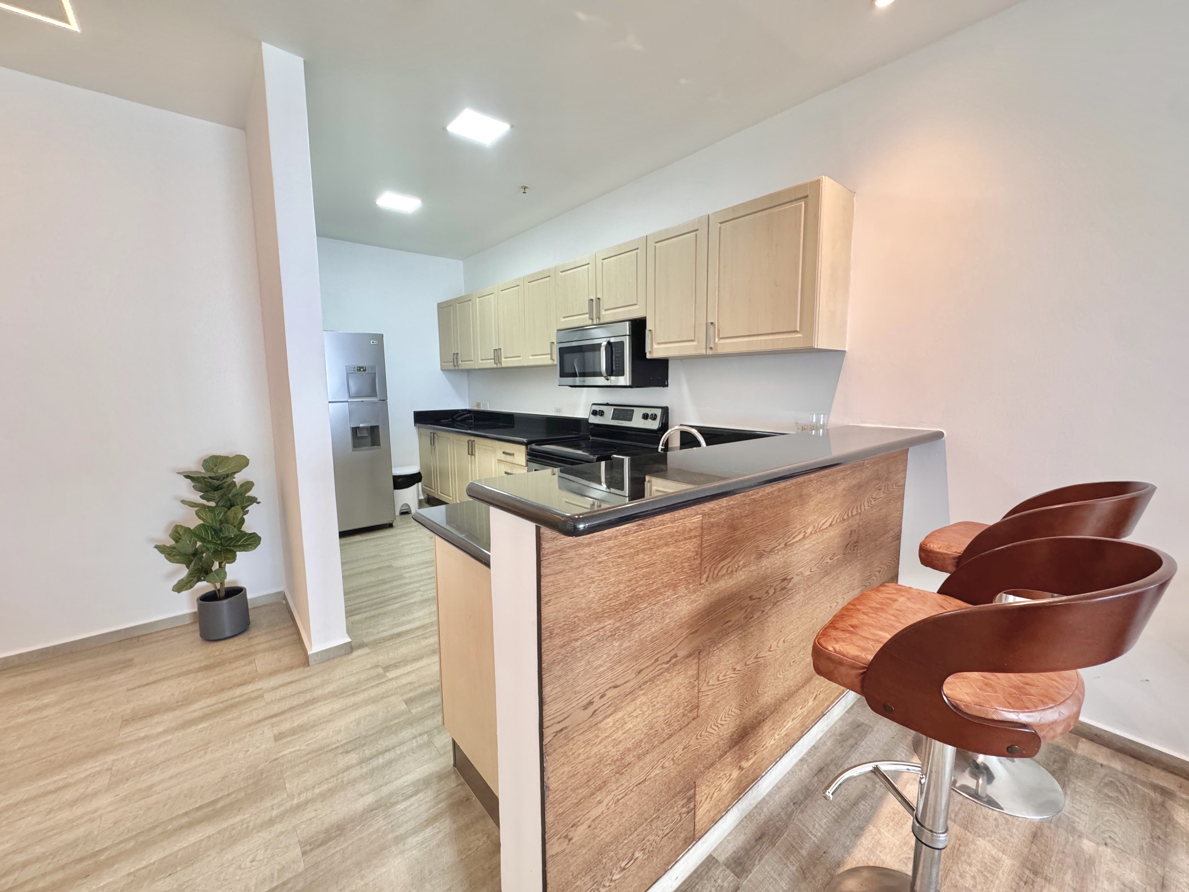 Alquiler apartamento amueblado en Avenida Balboa