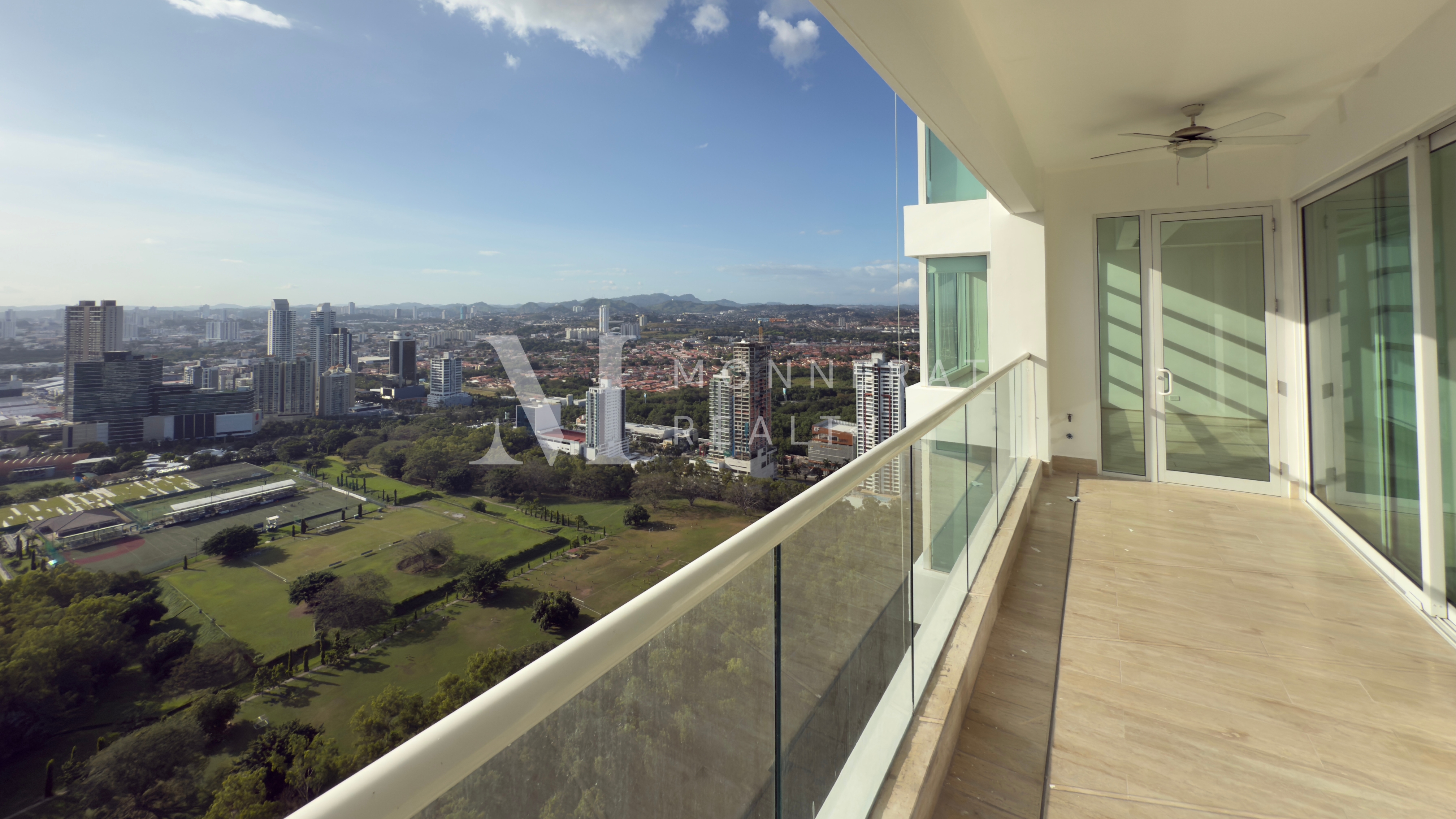 Venta apartamento PH Aria remodelado
