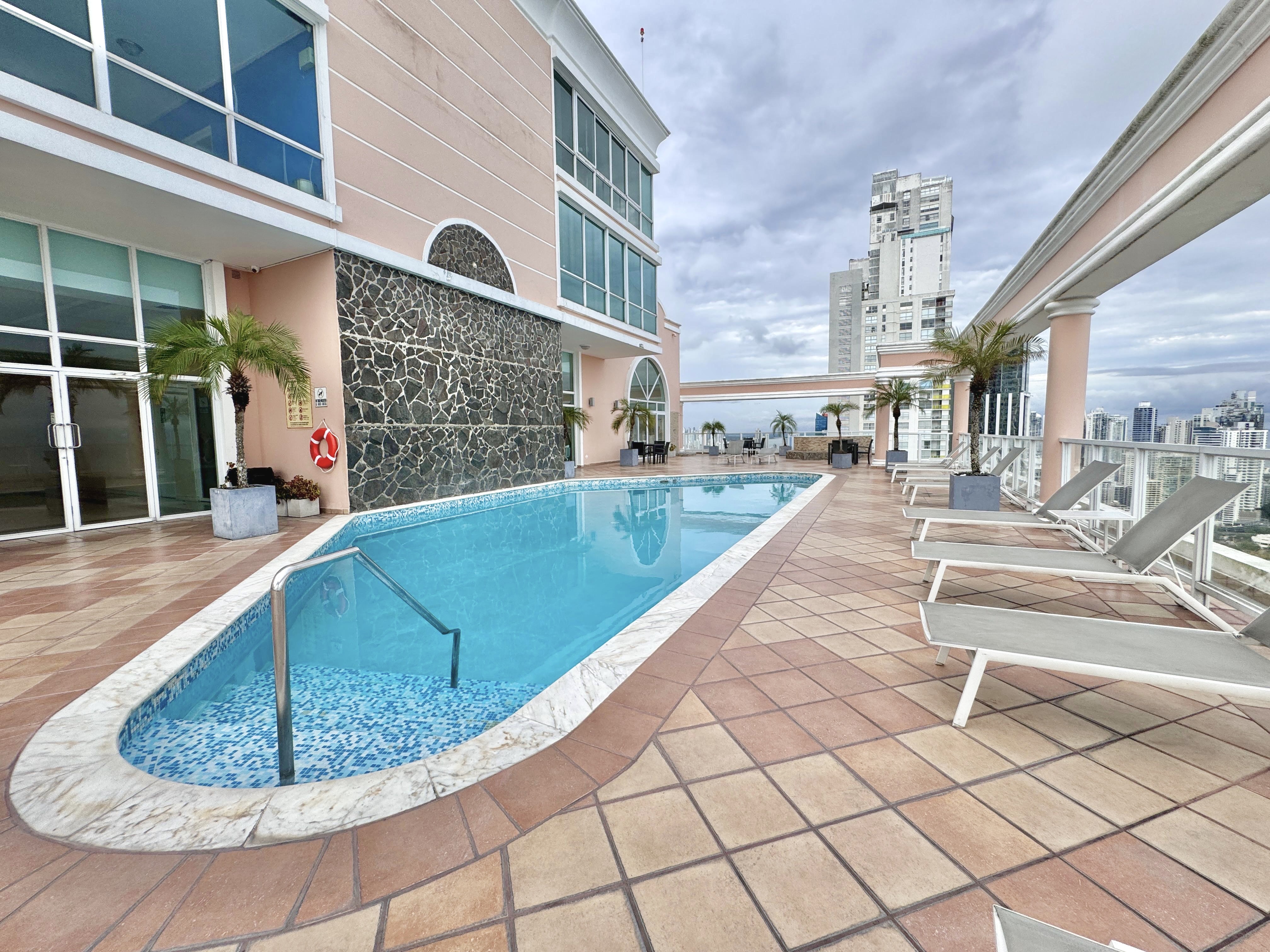 Alquiler apartamento amueblado en Avenida Balboa