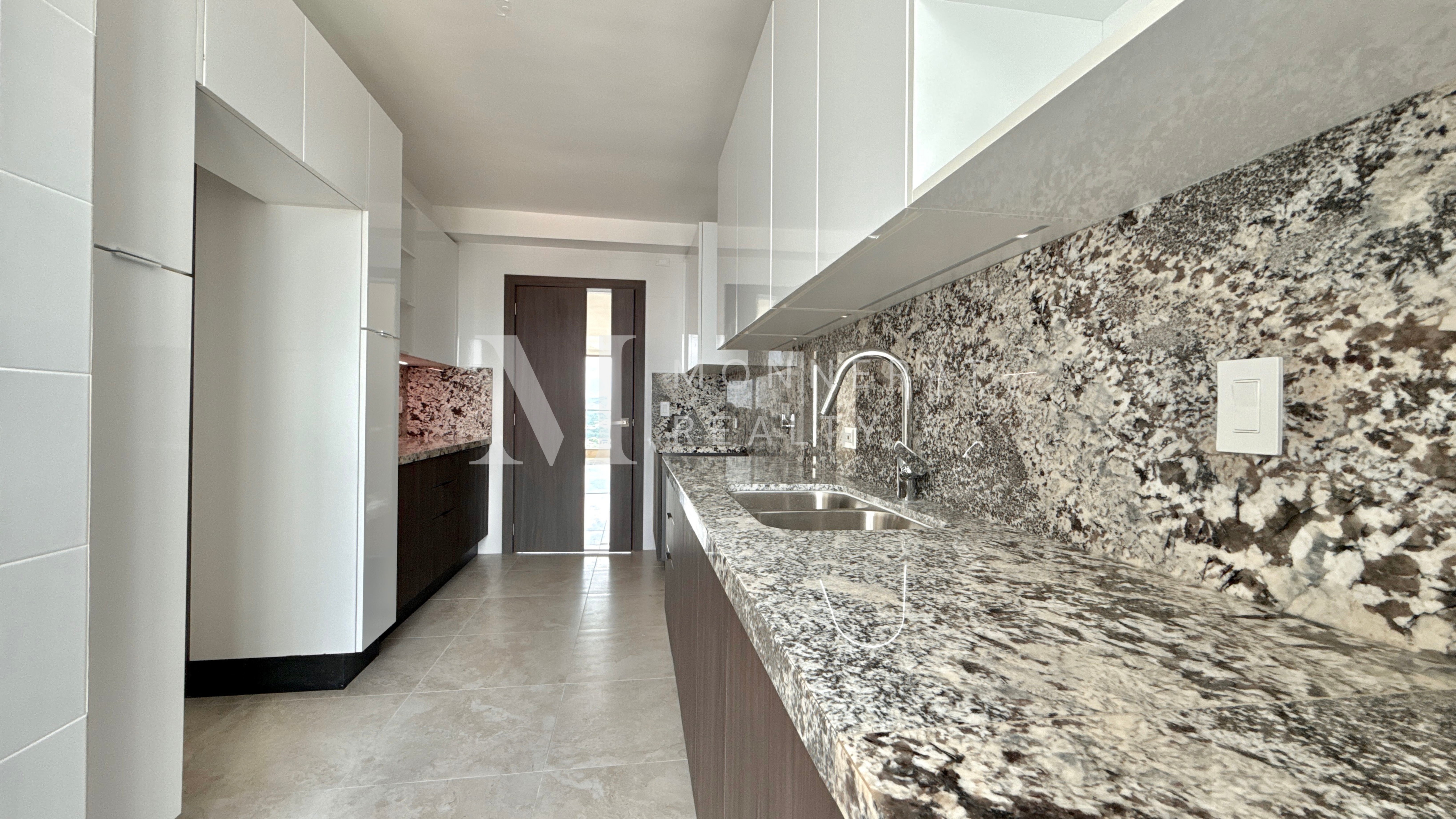 Alquiler Apartamento The Colonial en Santa Maria