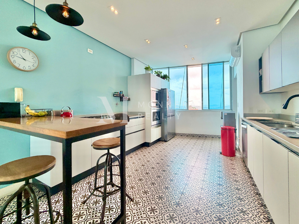 Venta Apartamento - Avenida Balboa | 250 m² | Vista al Mar