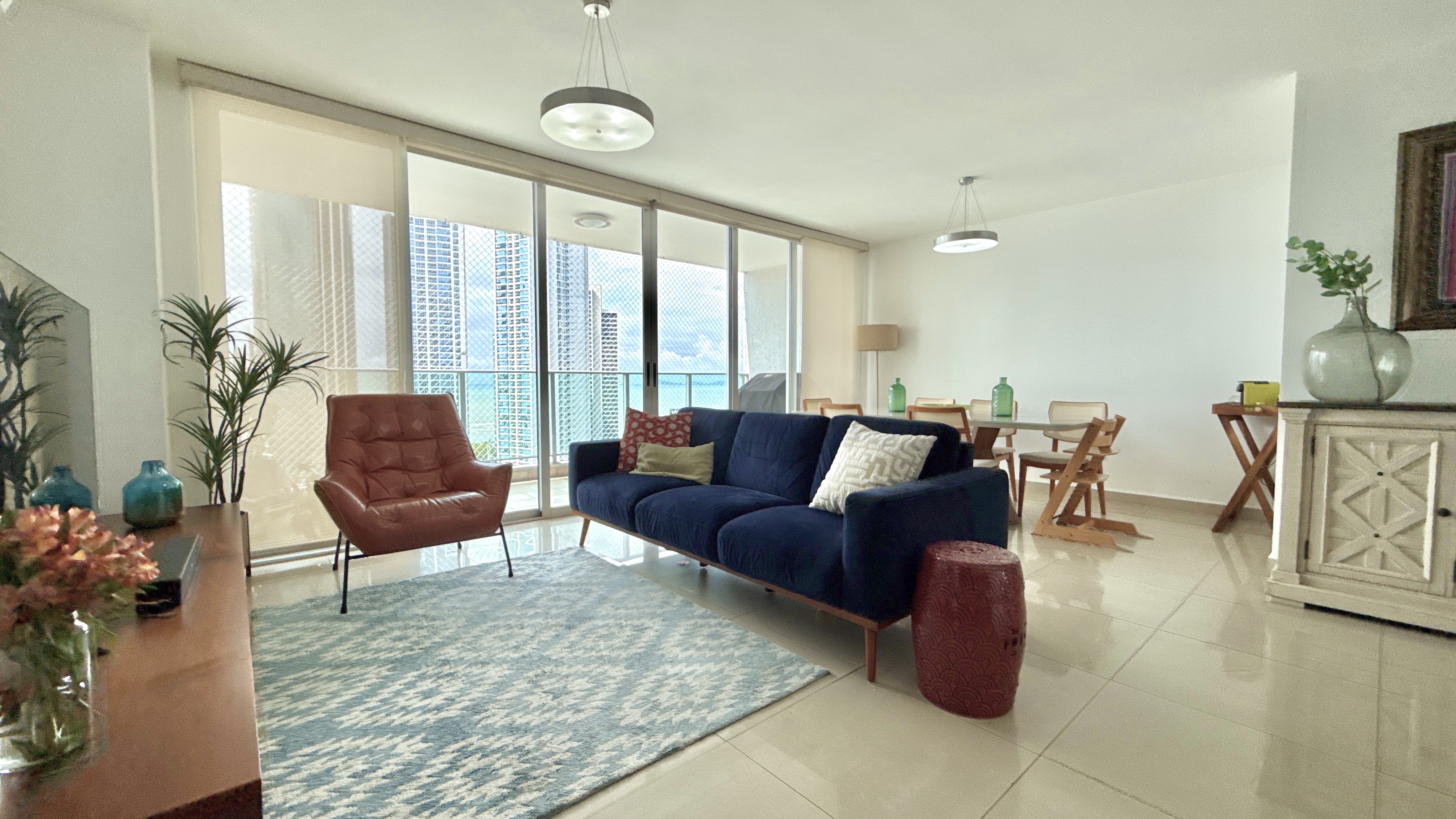 Se vende apartamento en Costa del Este vista al Mar