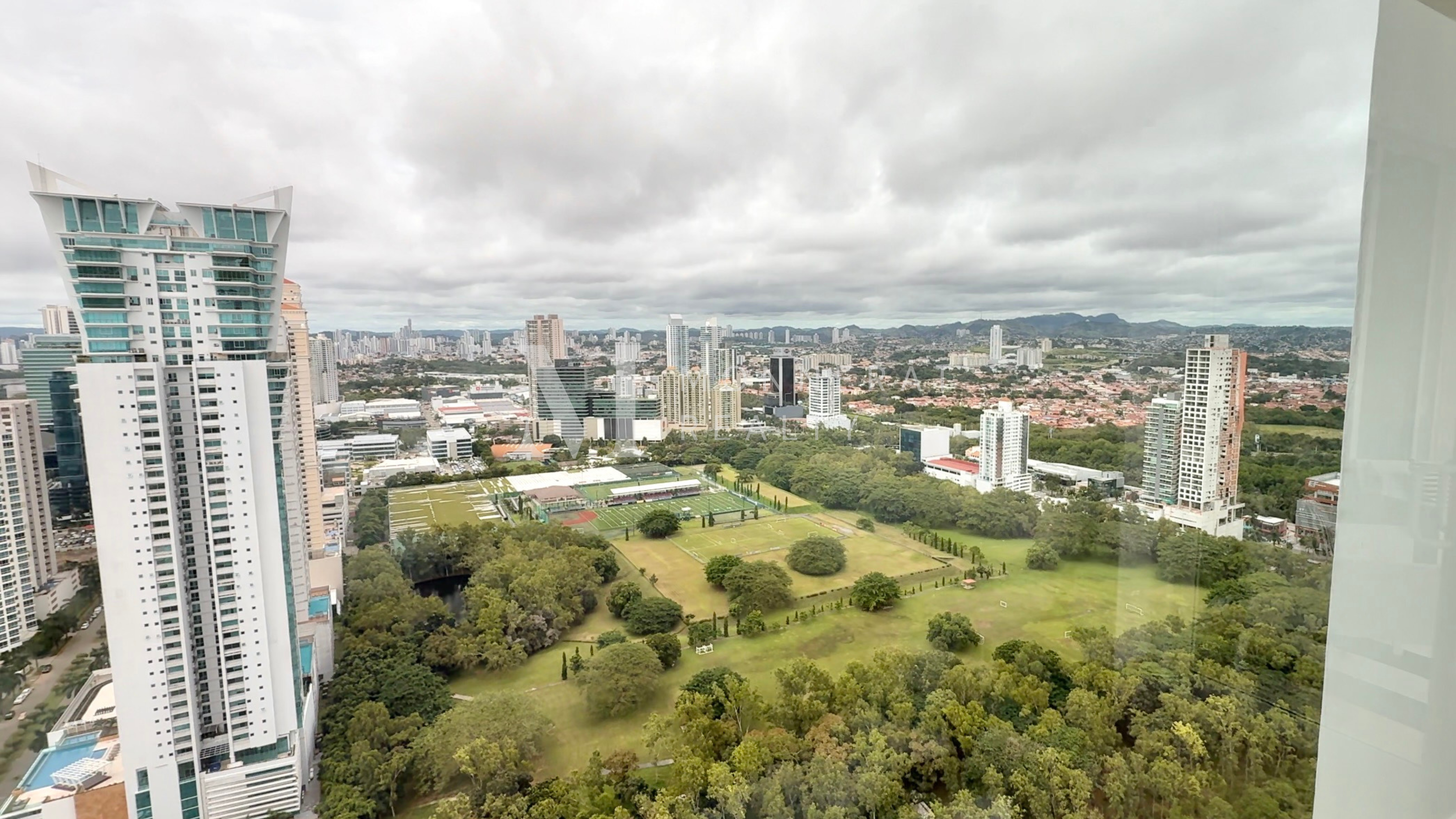 Venta apartamento PH Aria