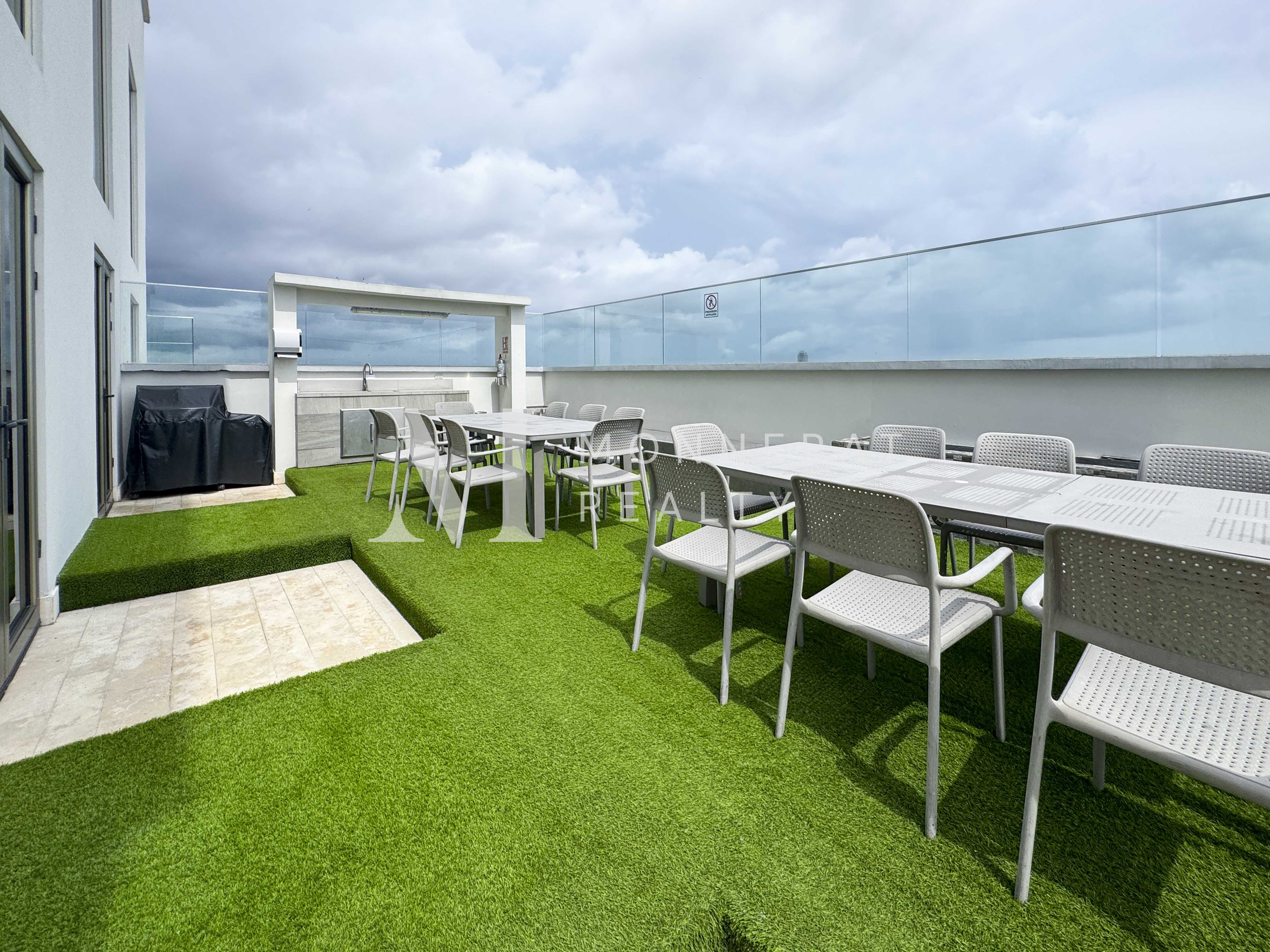 SE VENDE APARTAMENTO EN PH GREENVIEW SANTA MARIA