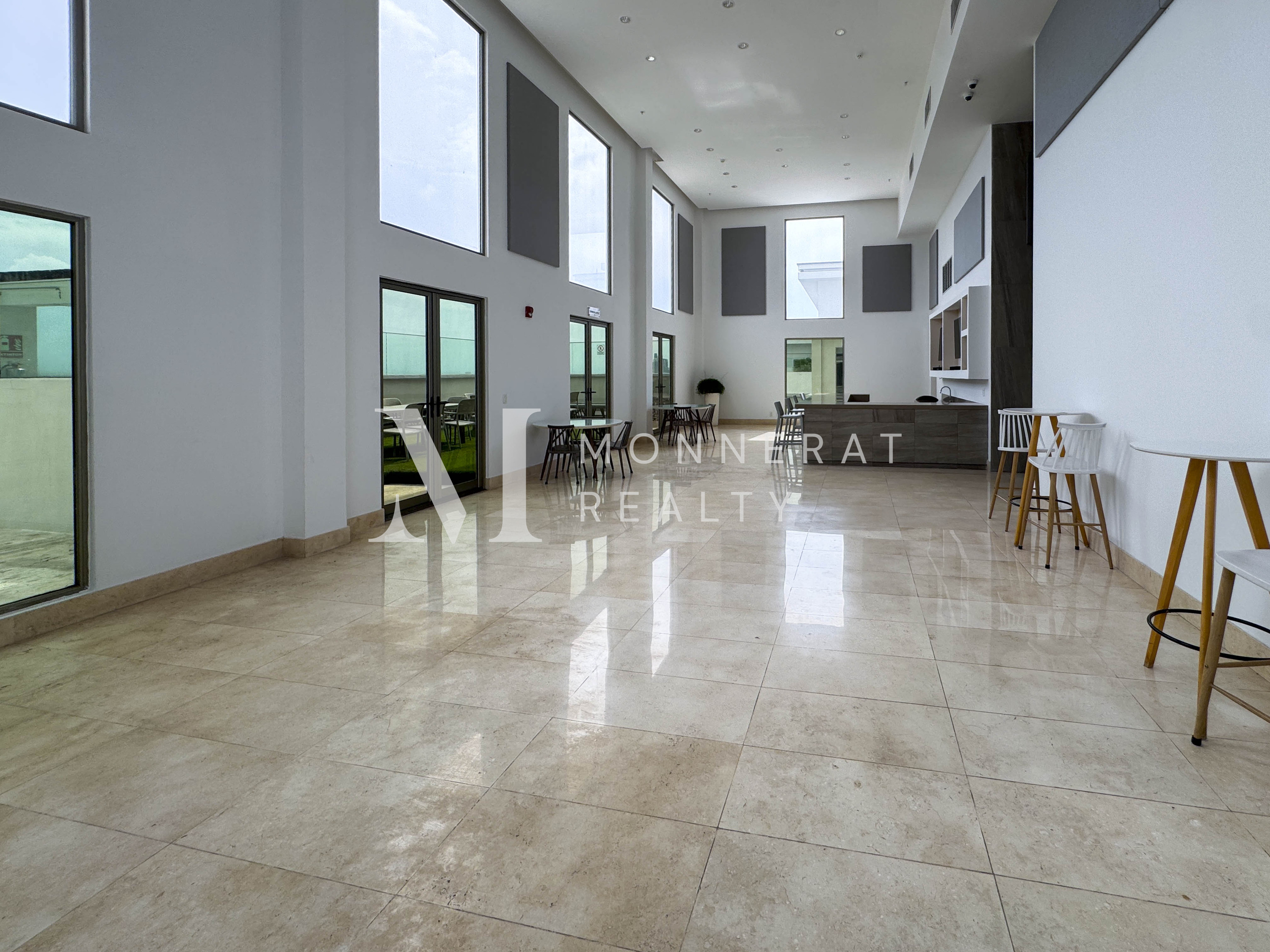 SE VENDE APARTAMENTO EN PH GREENVIEW SANTA MARIA