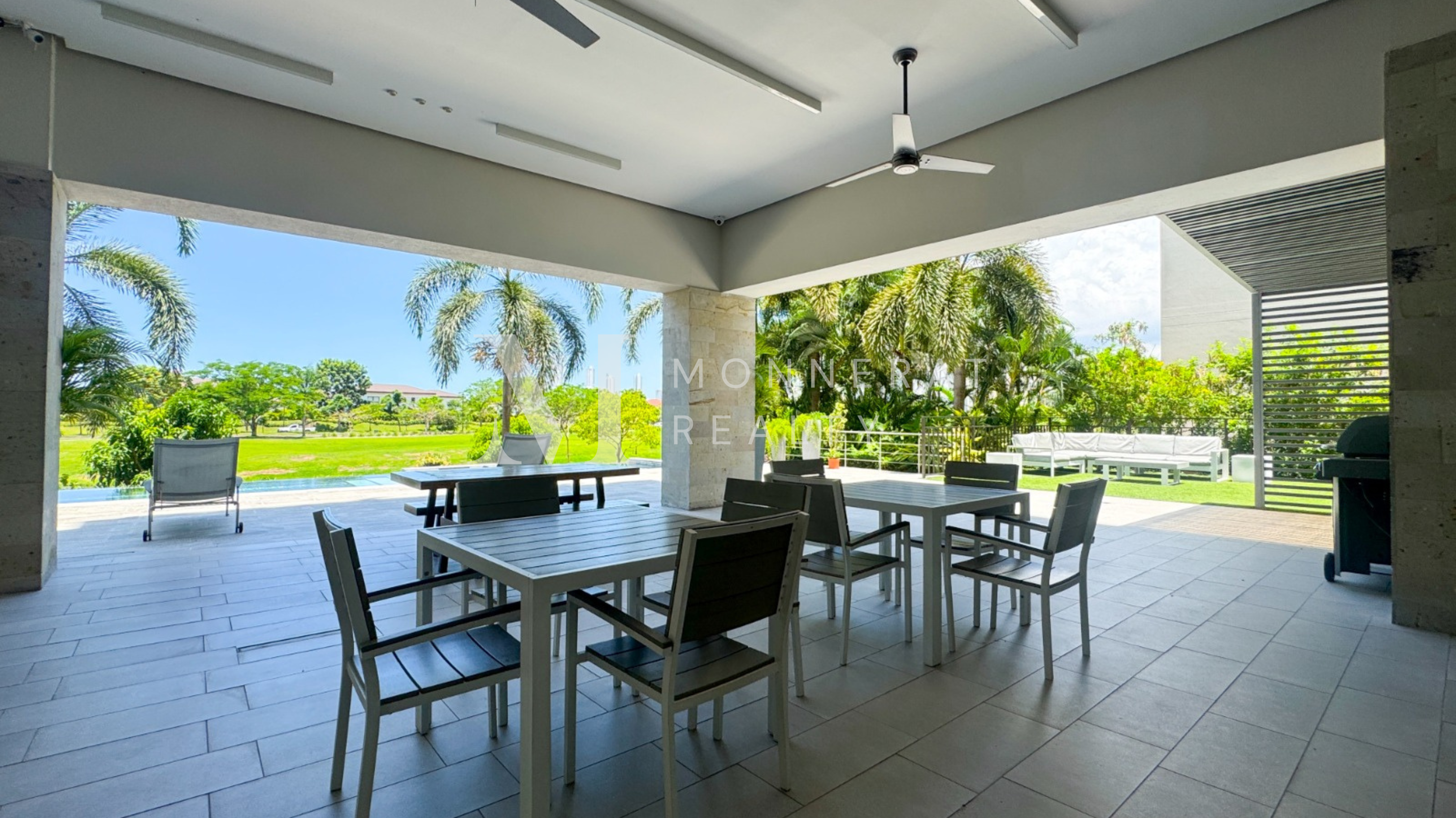 Se vende Penthouse en Lakeview Santa María