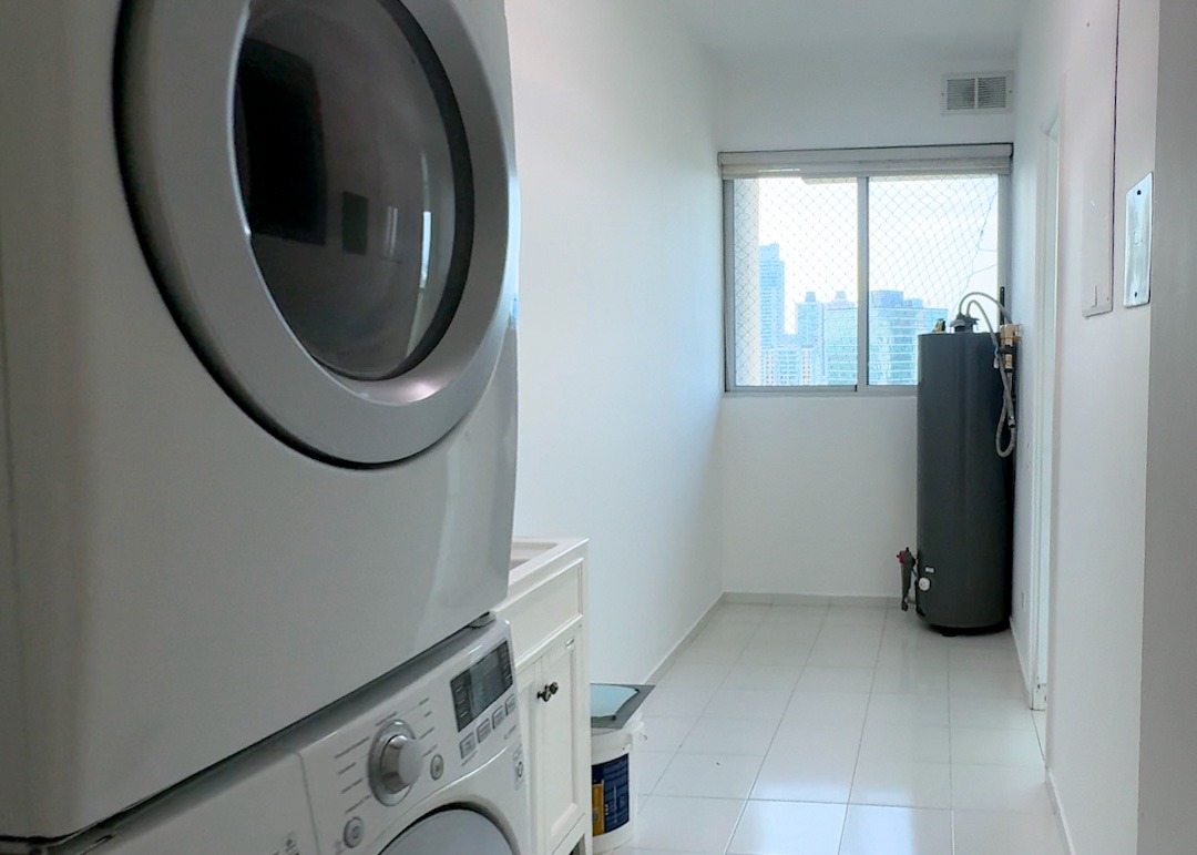 Se vende apartamento vista al mar en Costa del Este