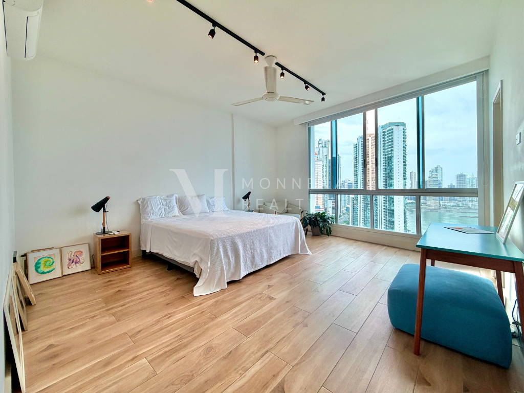 Venta Apartamento - Avenida Balboa | 250 m² | Vista al Mar
