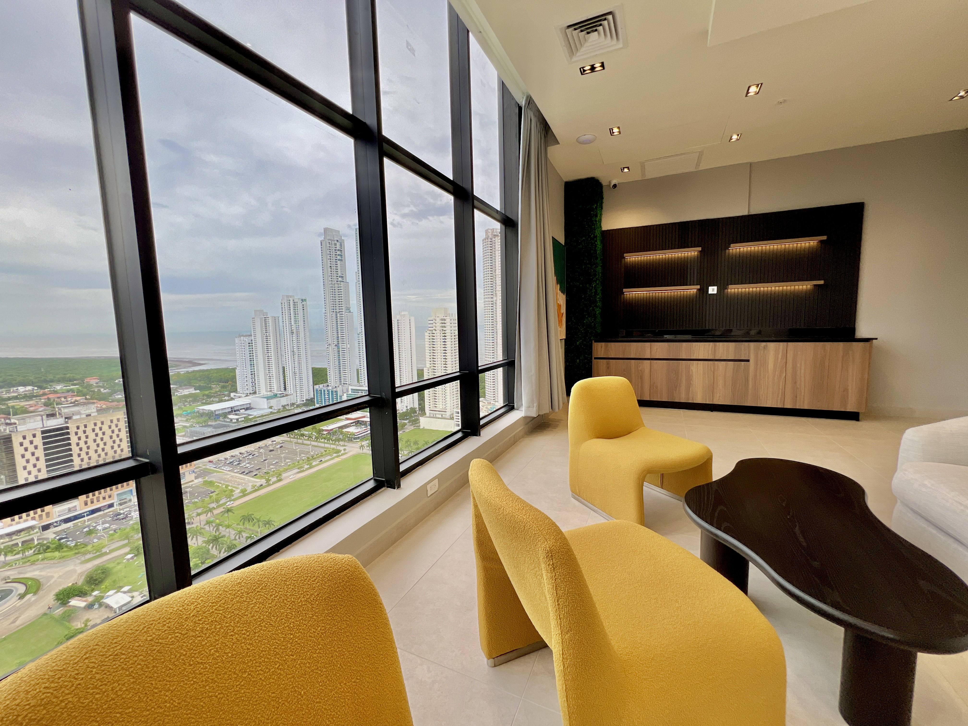 Alquiler amoblado en Costa del Este