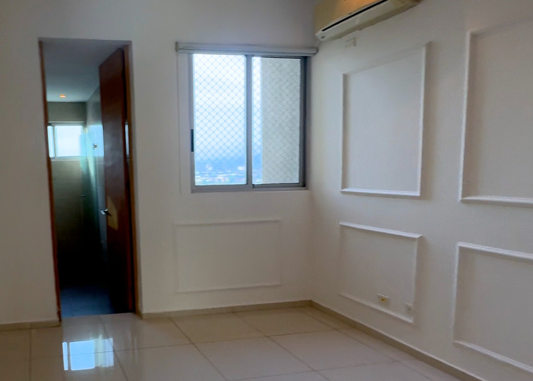 Se vende apartamento vista al mar en Costa del Este