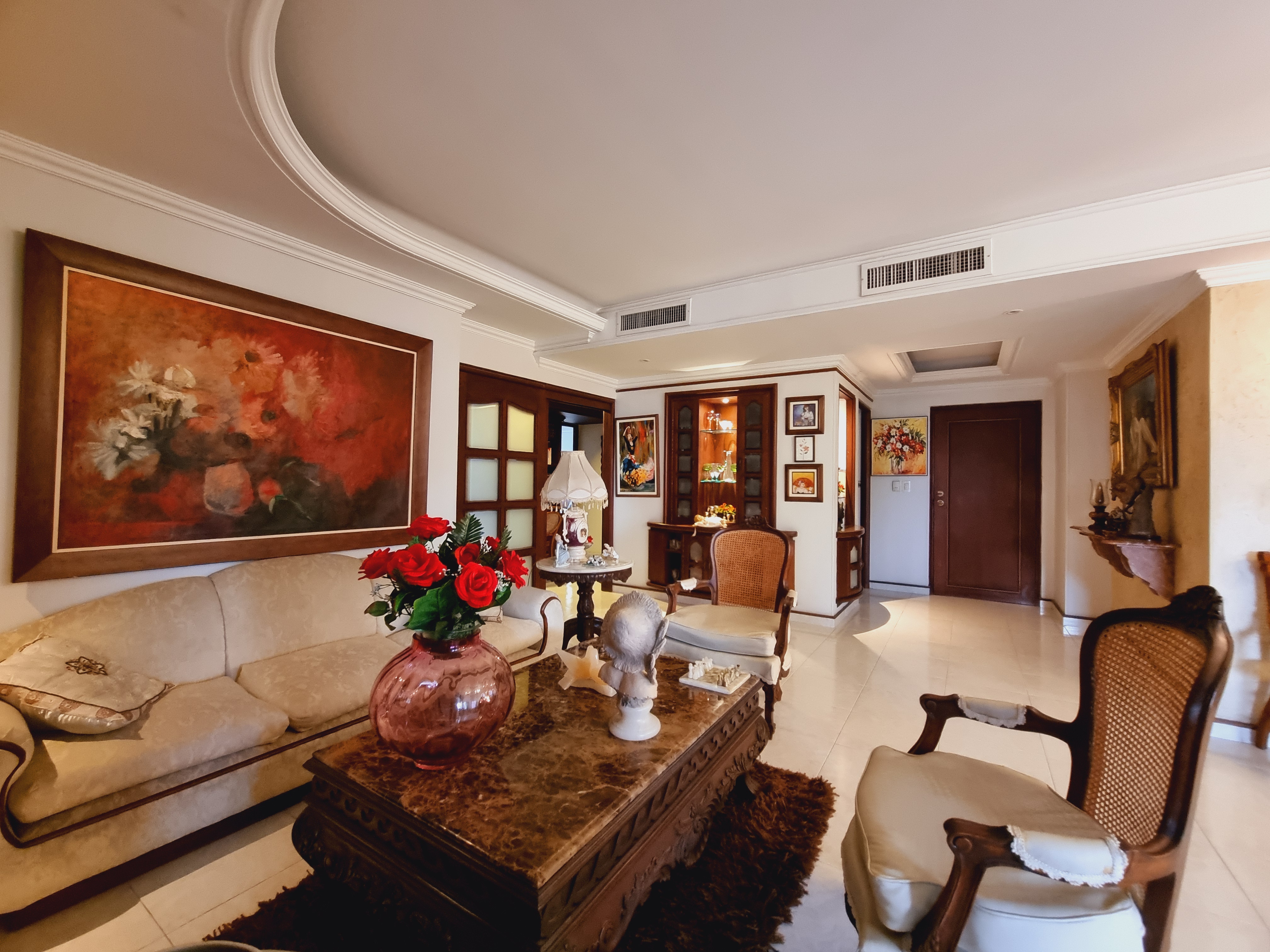 Proyecto internacional - Skyline Residences