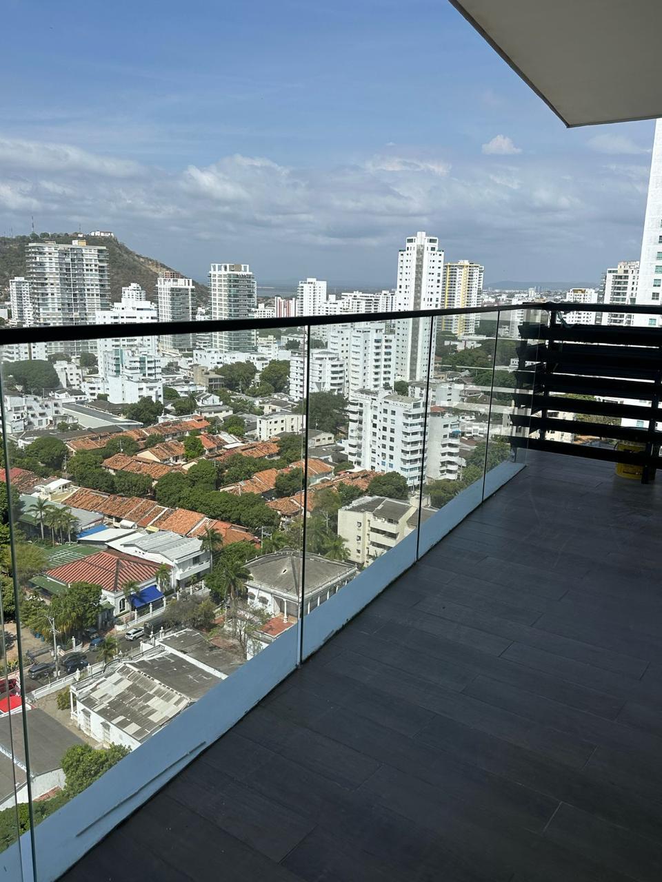 Proyecto internacional - Skyline Residences