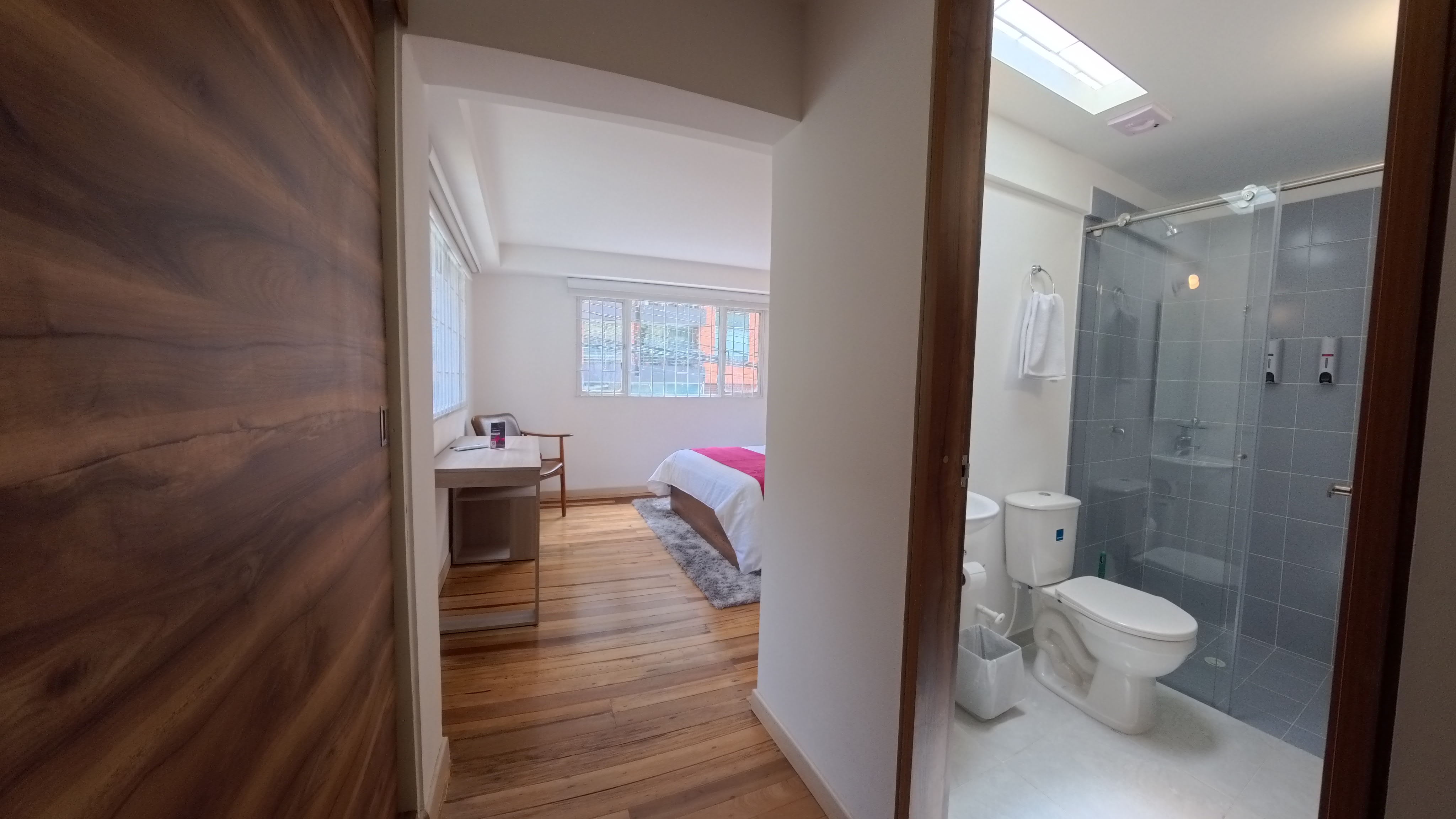 Arriendo habitación baño privado, servicios incluidos, Bella Suiza