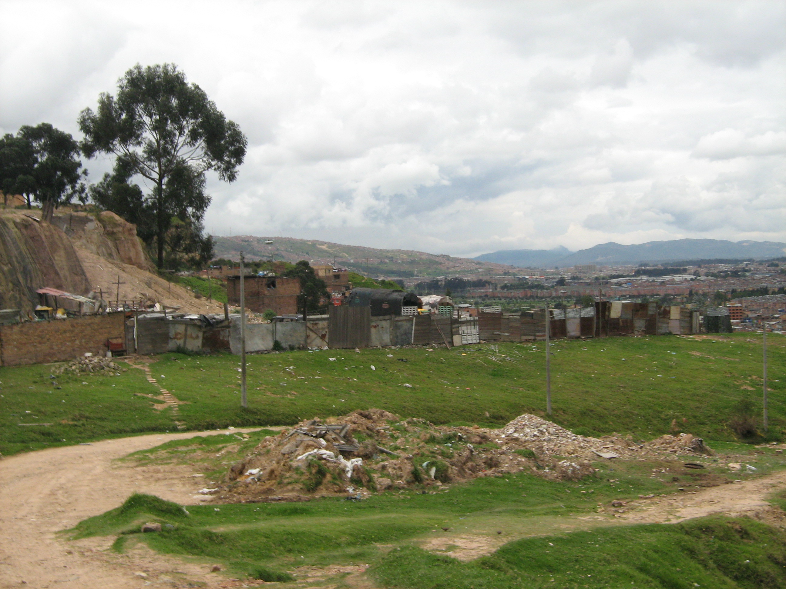 Venta lote para desarrollo VIS 23.000 m2 Rafael Uribe, Bogota