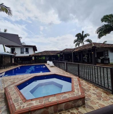 EN VENTA FINCA DE DESCANSO CHINCHINA CALDAS