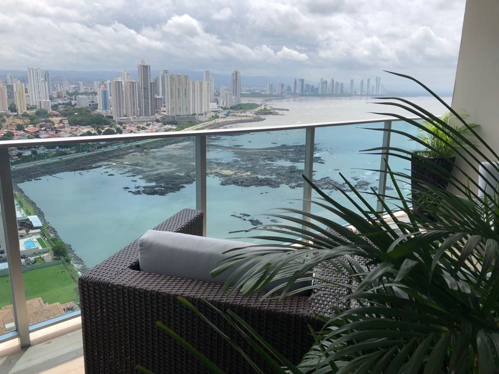 SE VENDE APARTAMENTO EN PUNTA PACÍFICA, PH GRAND TOWER en Ciudad de Panamá