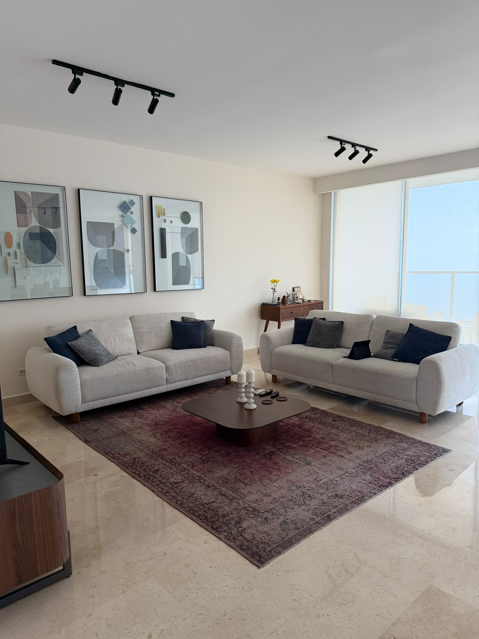 SE ALQUILA LINDO APARTAMENTO EN PH MARABIERTO, MARBELLA en Ciudad de Panamá