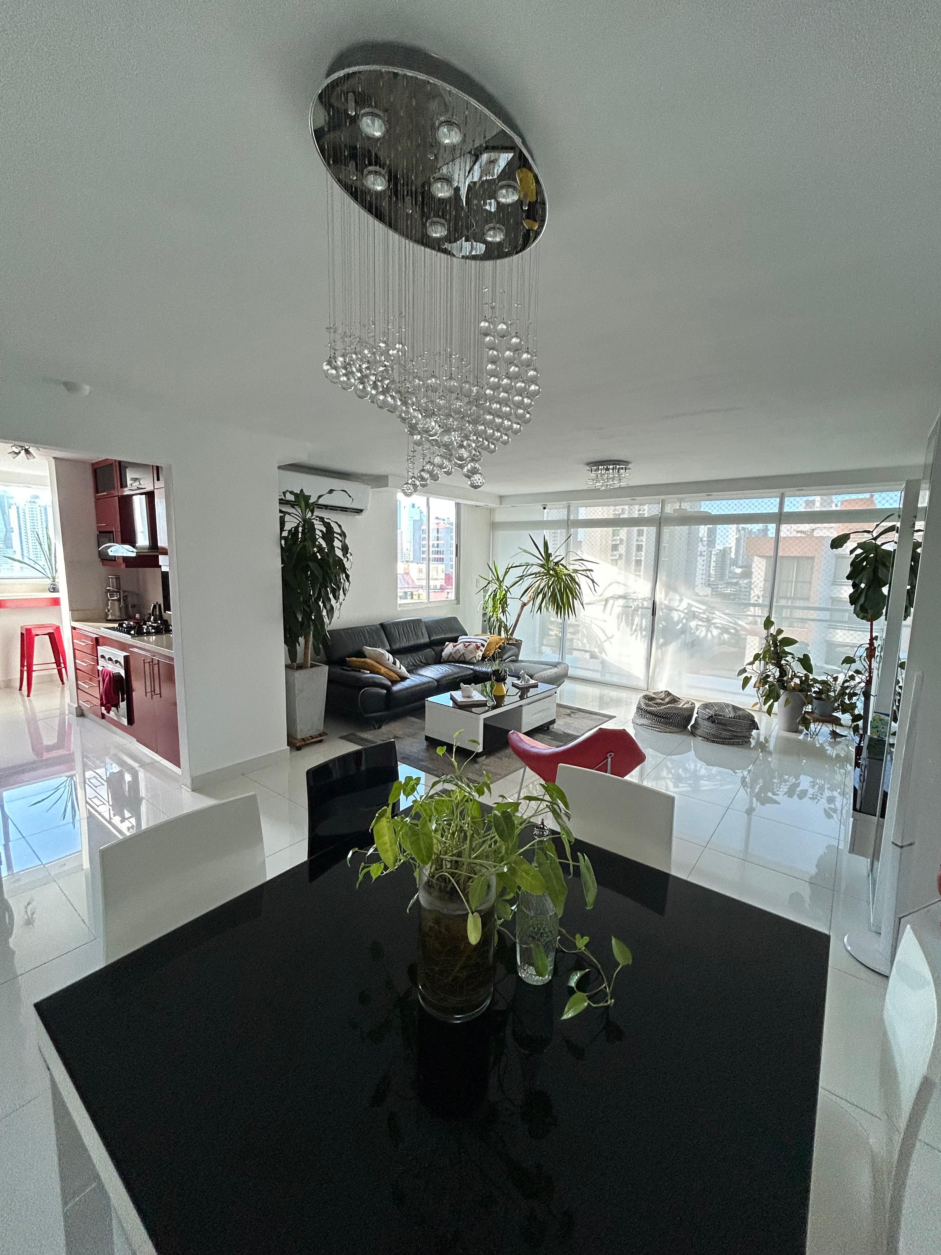 SE VENDE LINDO APARTAMENTO EN EL CARMEN, PH ANDROS TOWER en Ciudad de Panamá