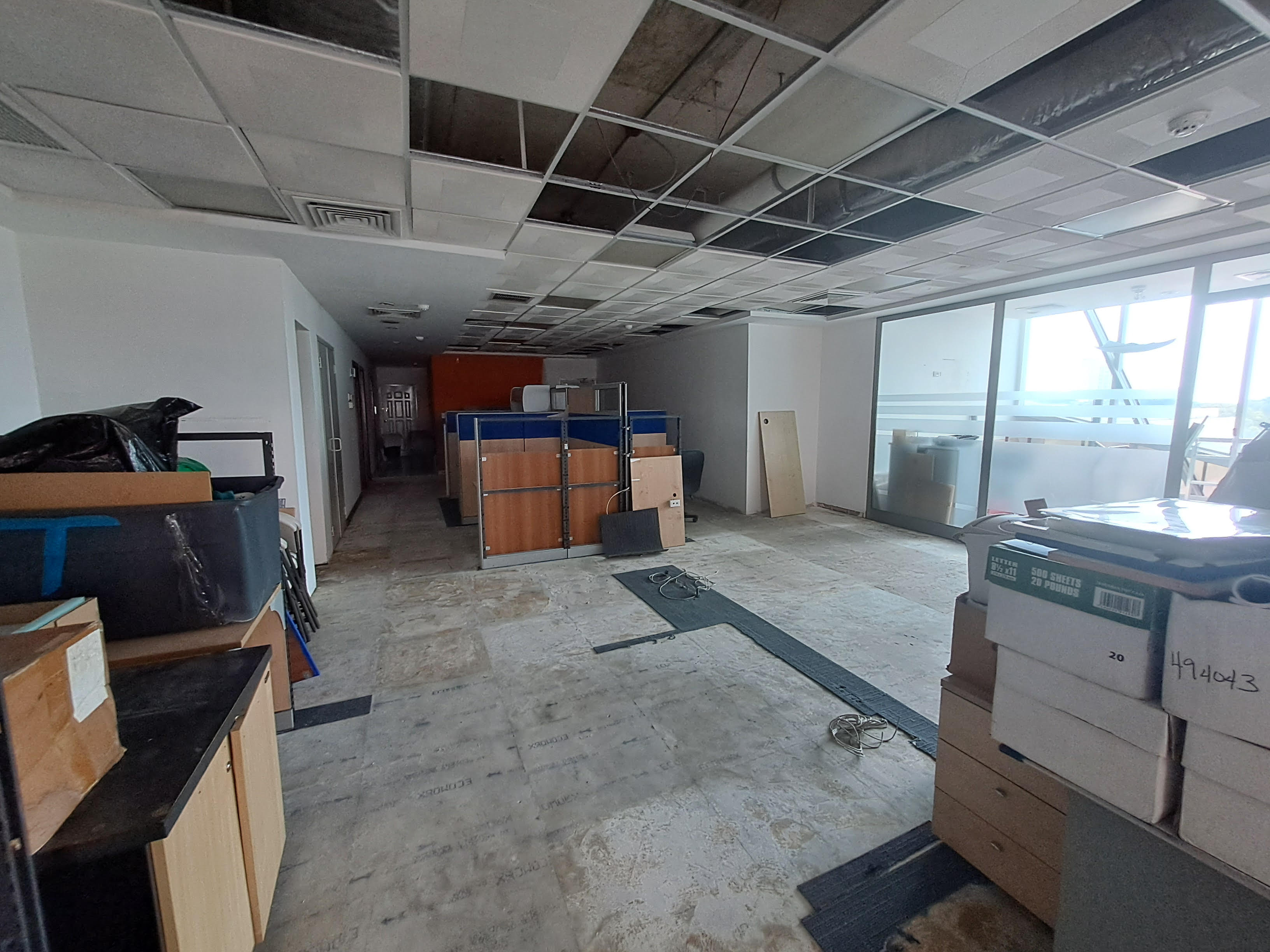 SE ALQUILA OFICINA EN PH TORRE 50, PISO 4 en Ciudad de Panamá