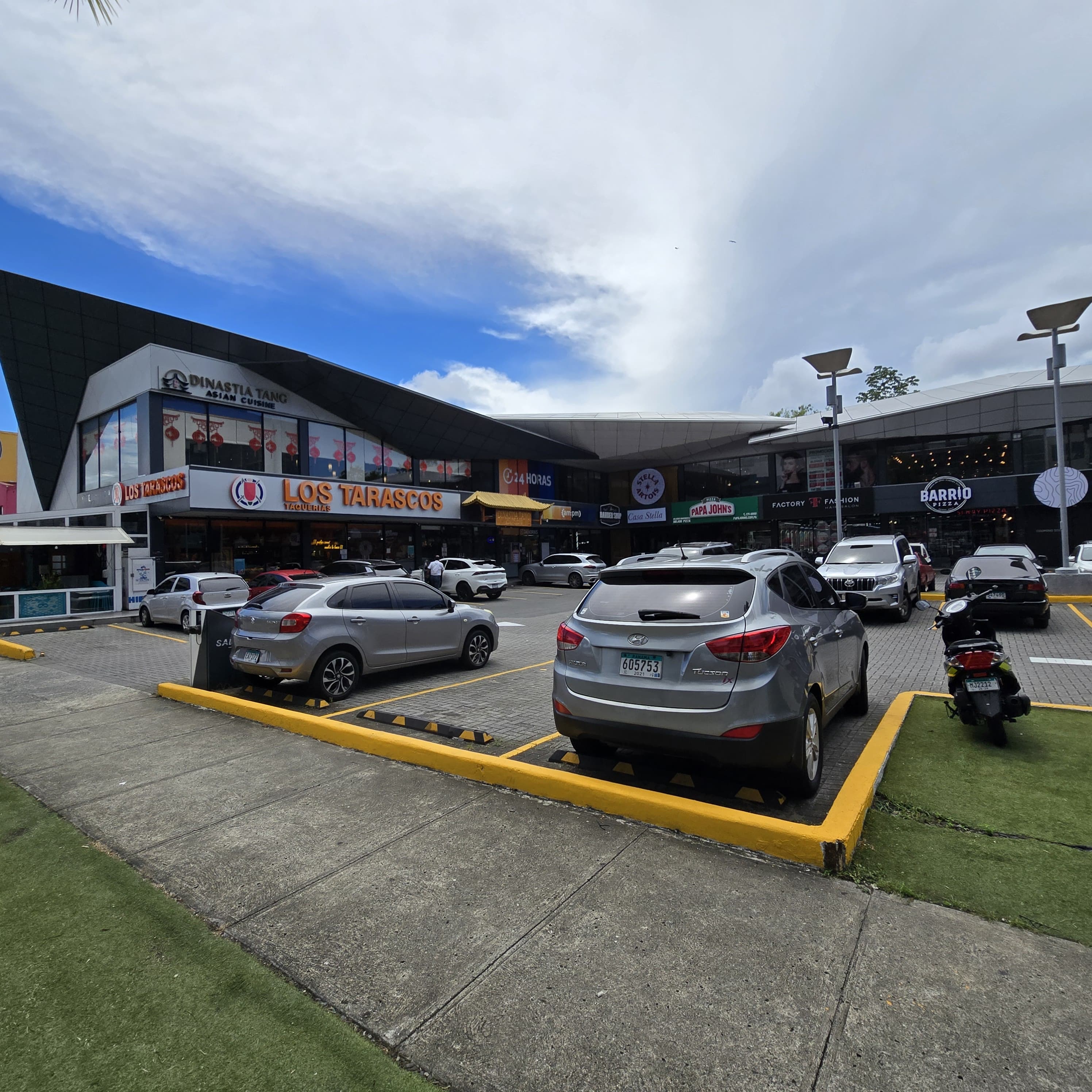 SE VENDE PLAZA COMERCIAL CON GRAN POTENCIAL DE RENTABILIDAD en Ciudad de Panamá