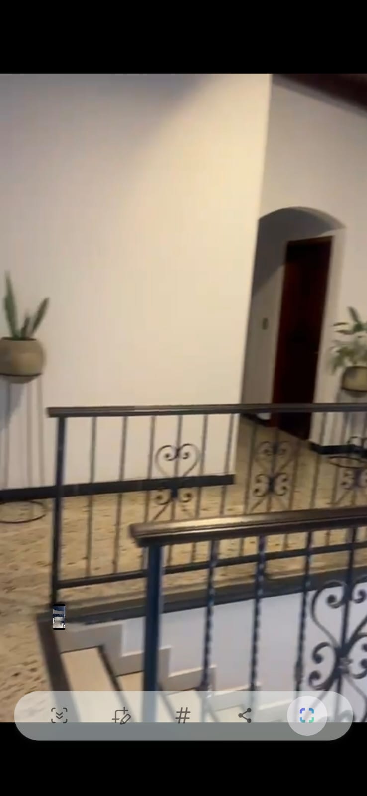 CASA ARRIENDO PARA OFICINA O LOCAL COMERCIAL EN LAURELES