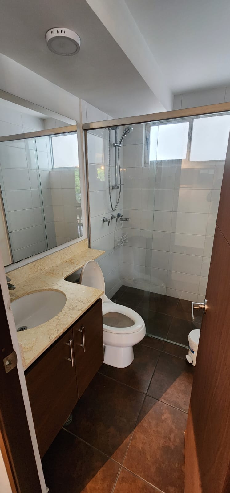 APARTAMENTO EN ARRIENDO AMOBLADO POBLADO SRLC