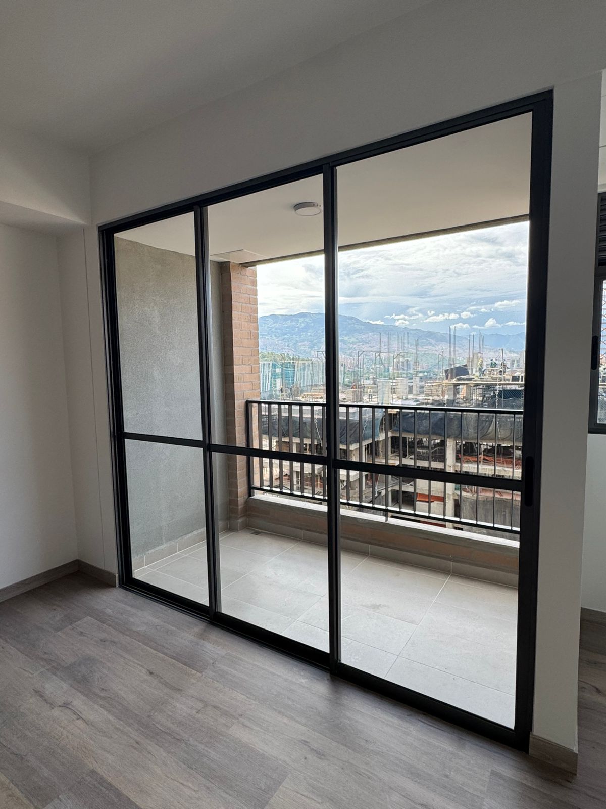 Apartamento en arriendo ciudad del río ARTC