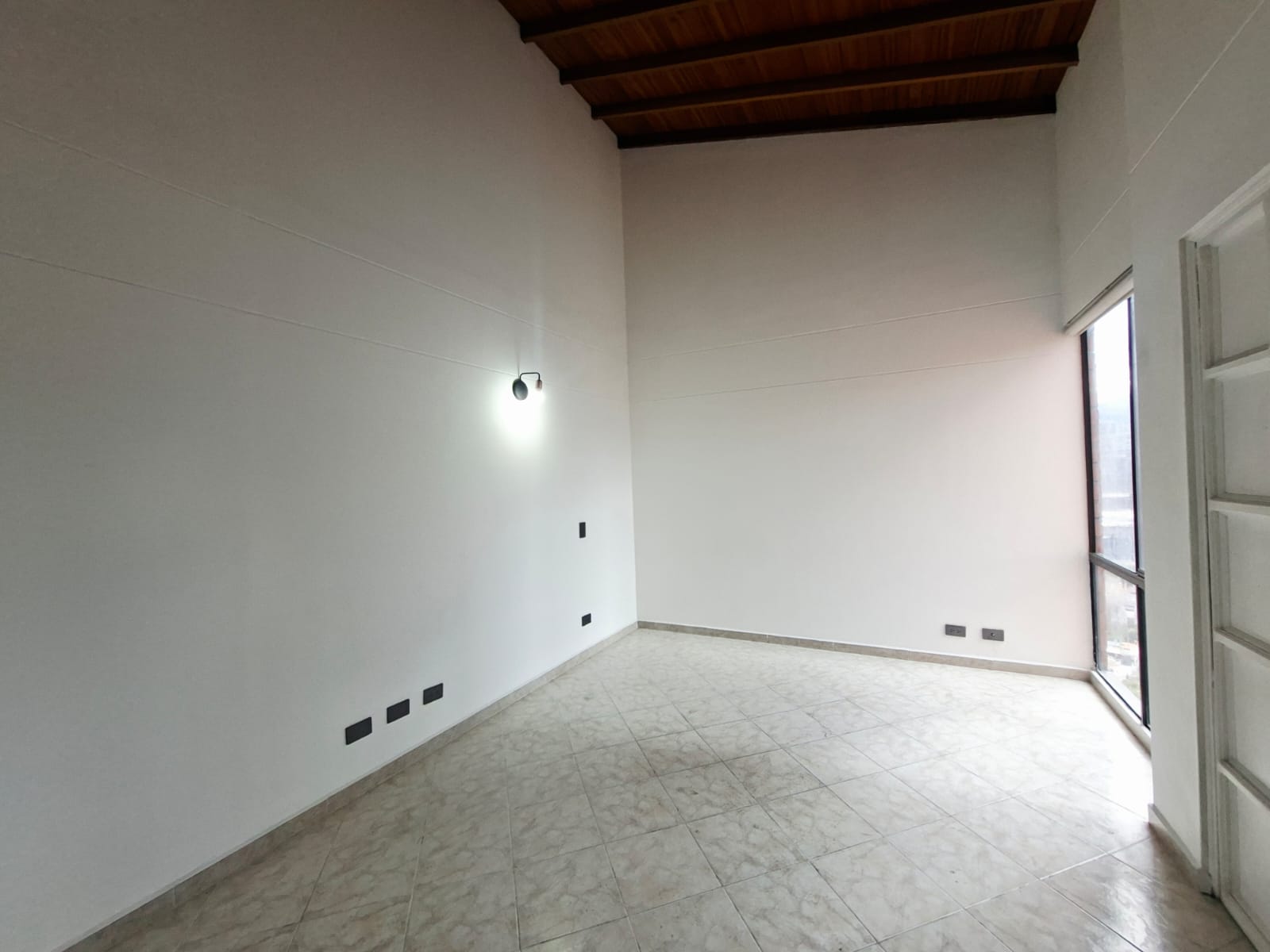 Apartamento en arriendo Poblado Loma de San Julian GBQ