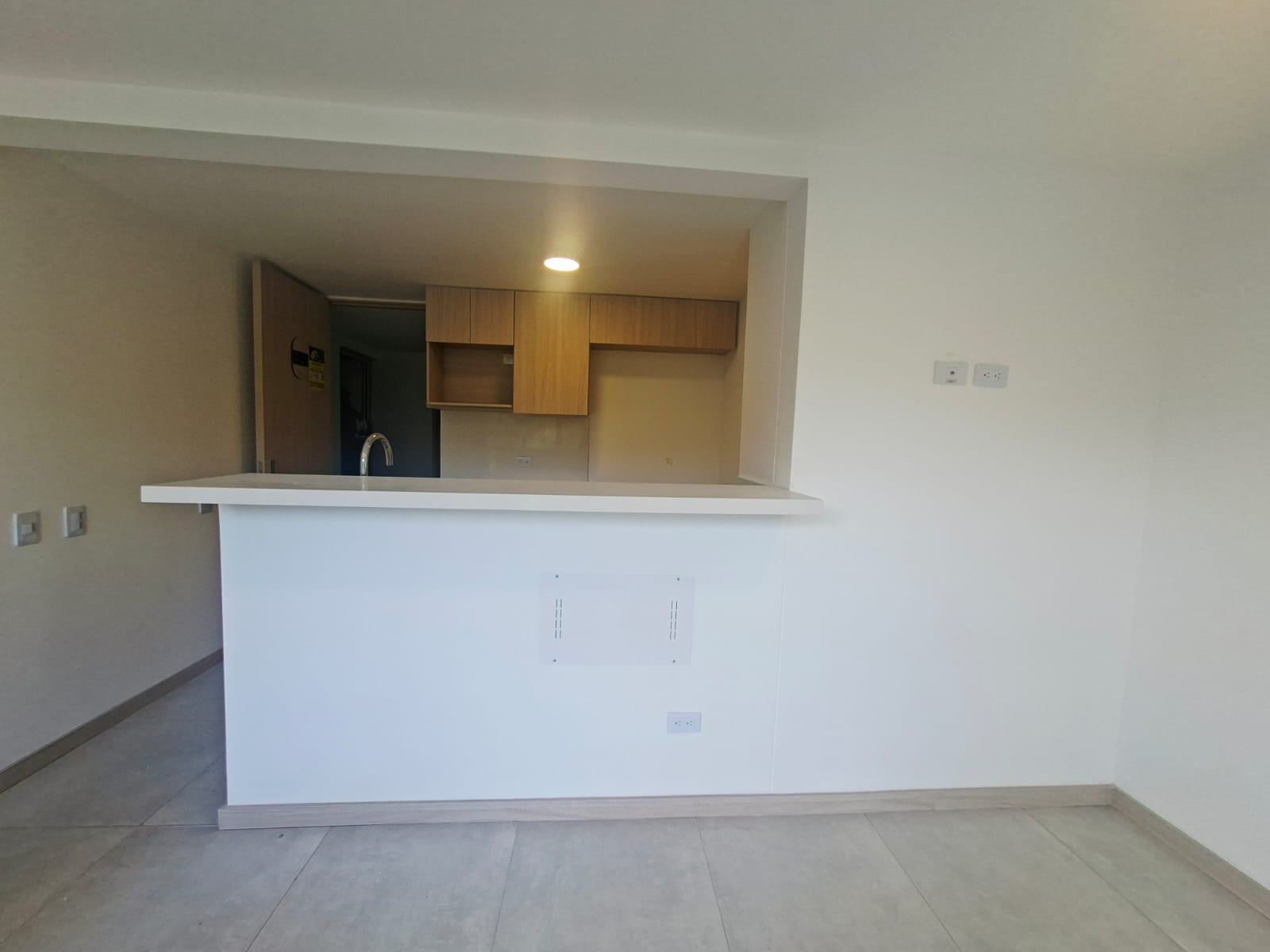 Apartamento en arriendo Loma de San José vista hermosa reserva