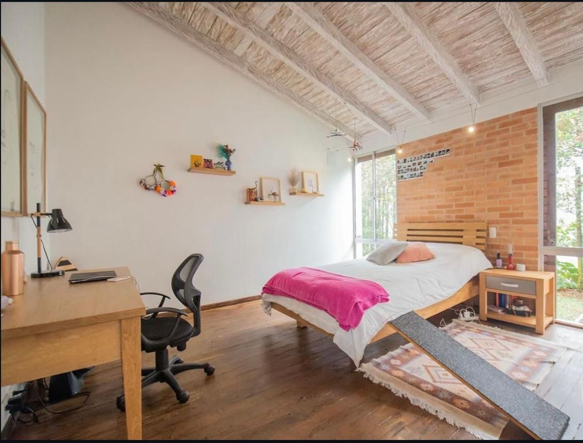 CASA CAMPESTRE  A LA VENTA EN ENVIGADO RAMALES LOMA DE LAS BRUJAS