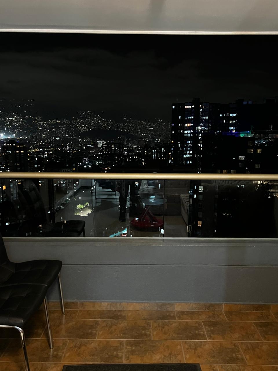 APARTAMENTO EN ARRIENDO AMOBLADO POBLADO VC13