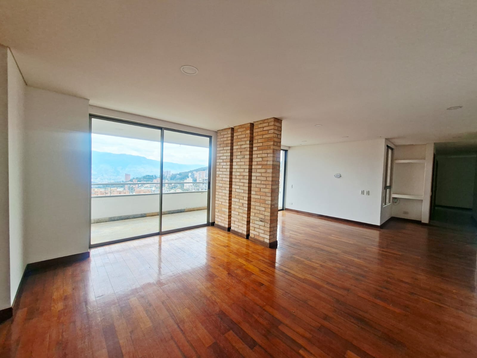 APARTAMENTO EN VENTA LA CALERA POBLADO P17