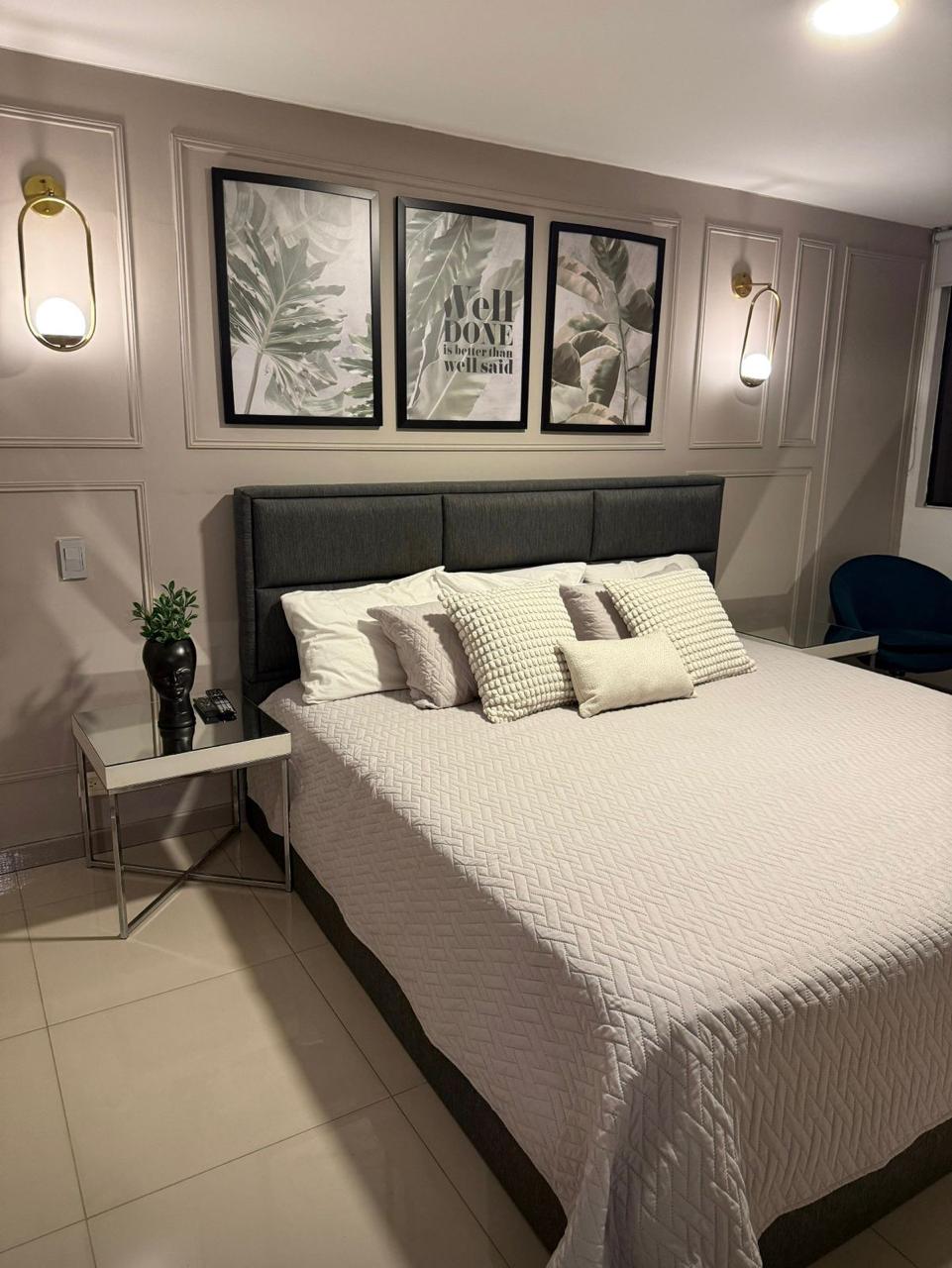 Apartamento en arriendo amoblado Poblado cerca a las Vegas LC