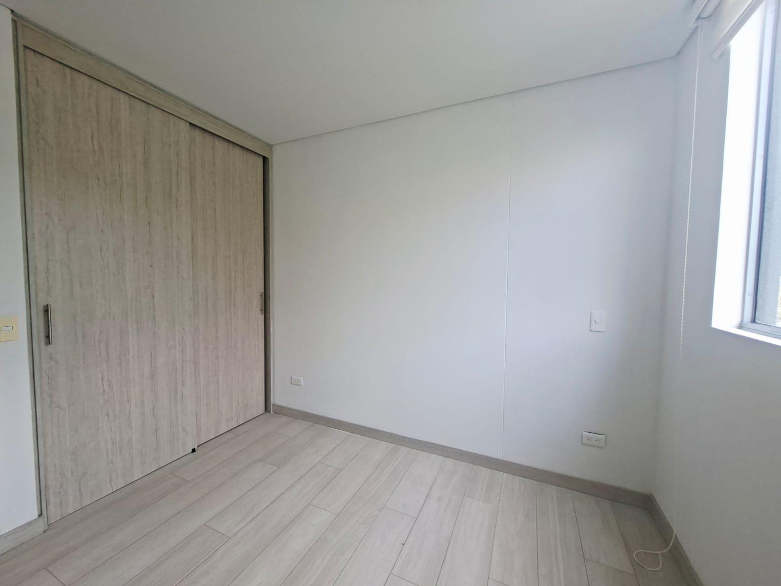 Apartamento en arriendo en la Intermedia y escobero FR8