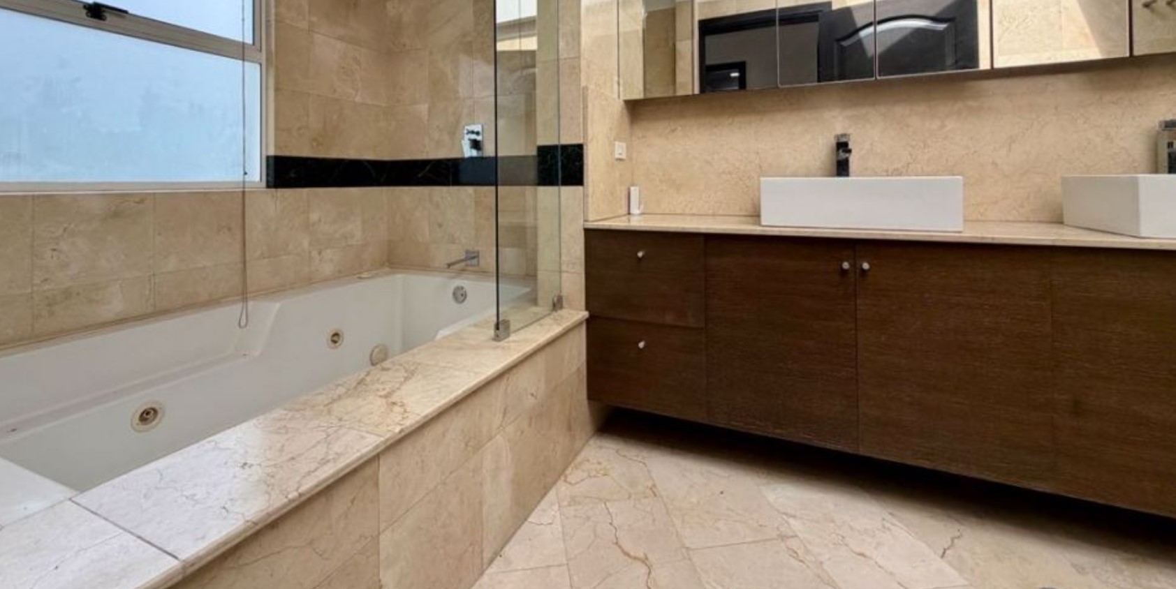 CASA CAMPESTRE EN VENTA ALTO DEL POBLADO RO