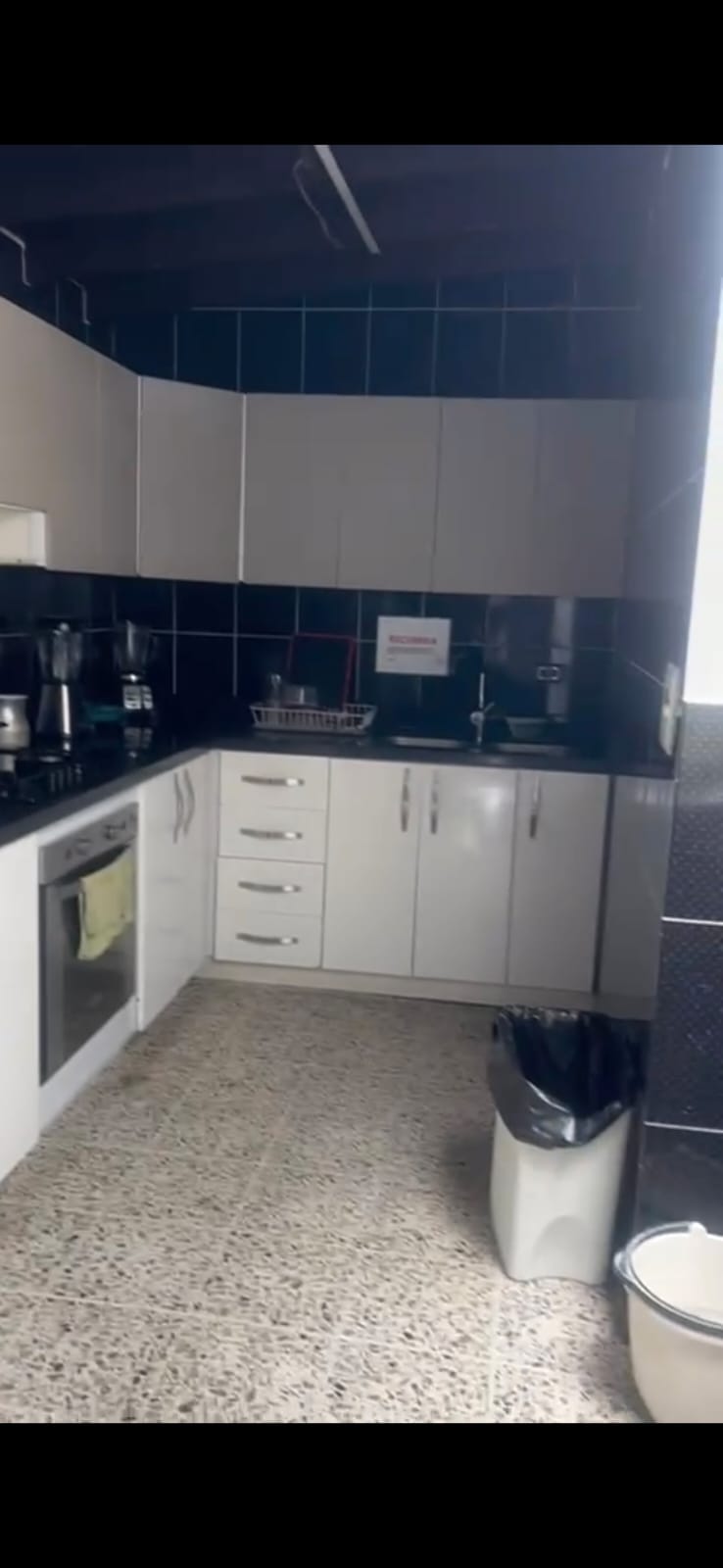 CASA ARRIENDO PARA OFICINA O LOCAL COMERCIAL EN LAURELES