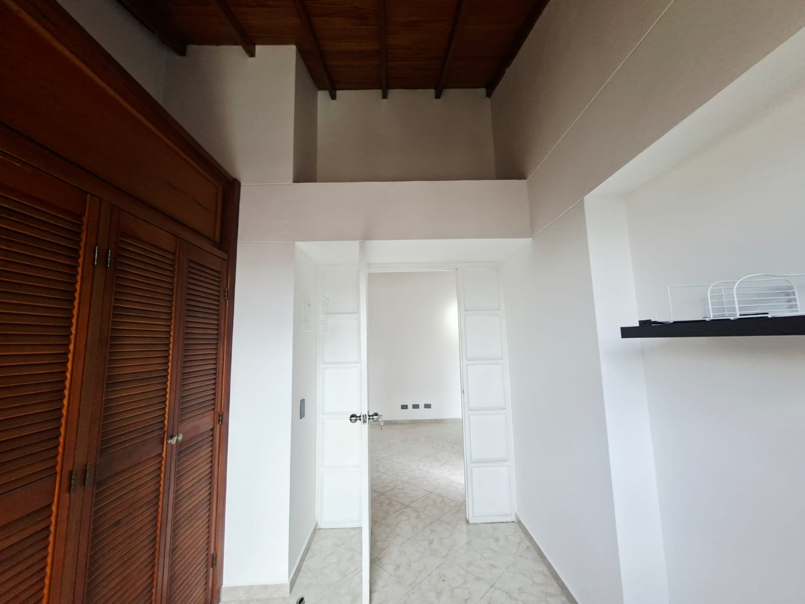 Apartamento en arriendo Poblado Loma de San Julian GBQ
