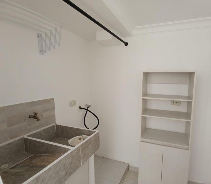 Apartamento en arriendo Las Palmas cerca al mall el Indio